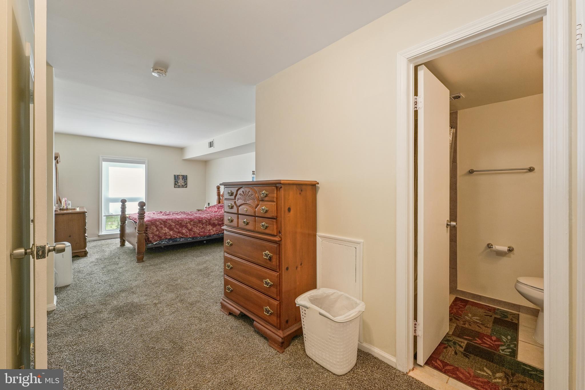 FAIRFAX PLAZA TOWNHOUSES - Residential