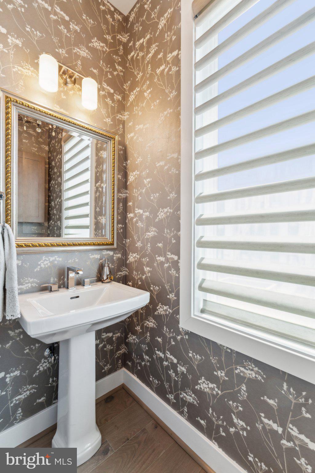 AMALYN - Residential