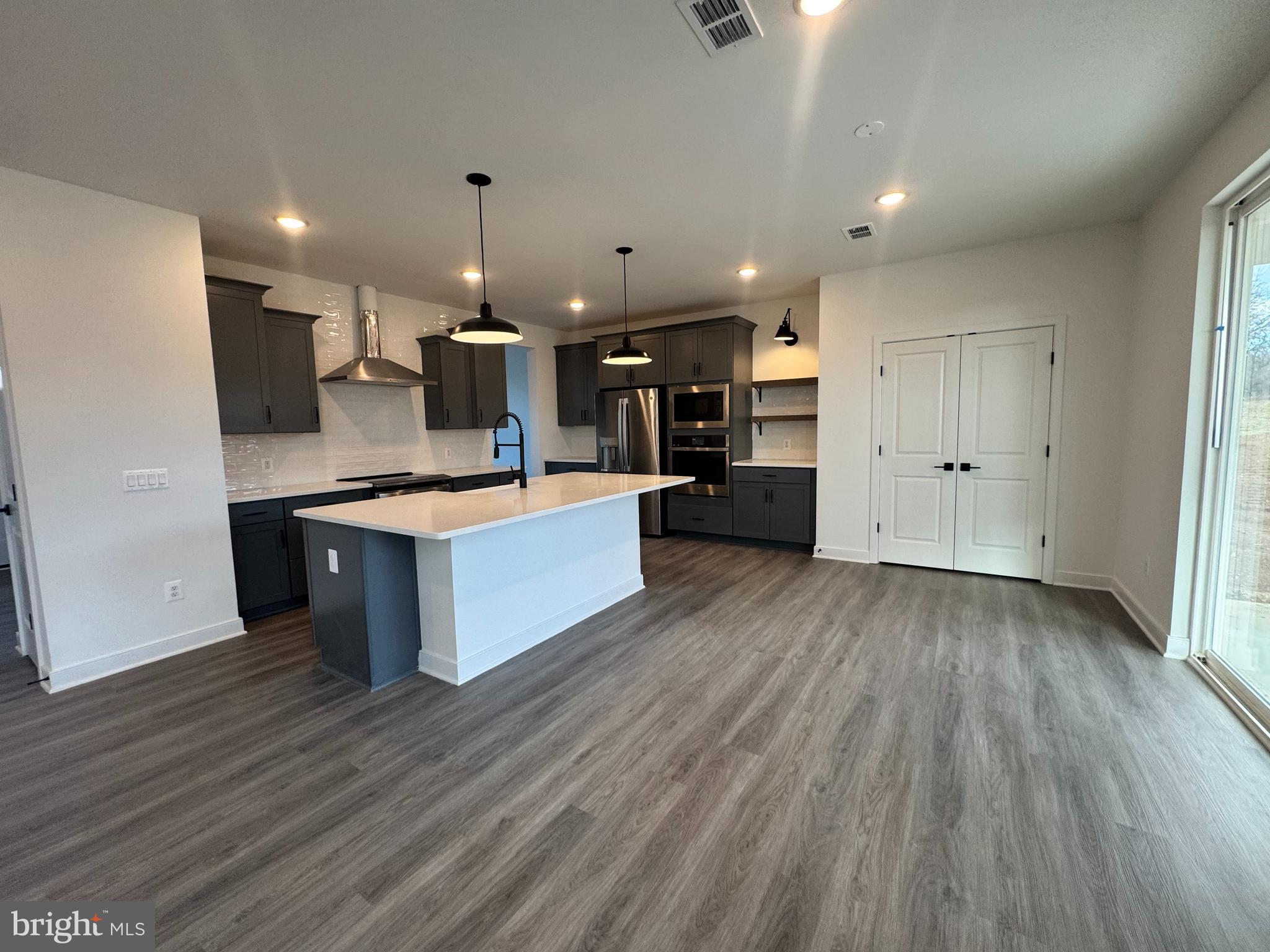 ESTATES OF TUSCARORA - Residential