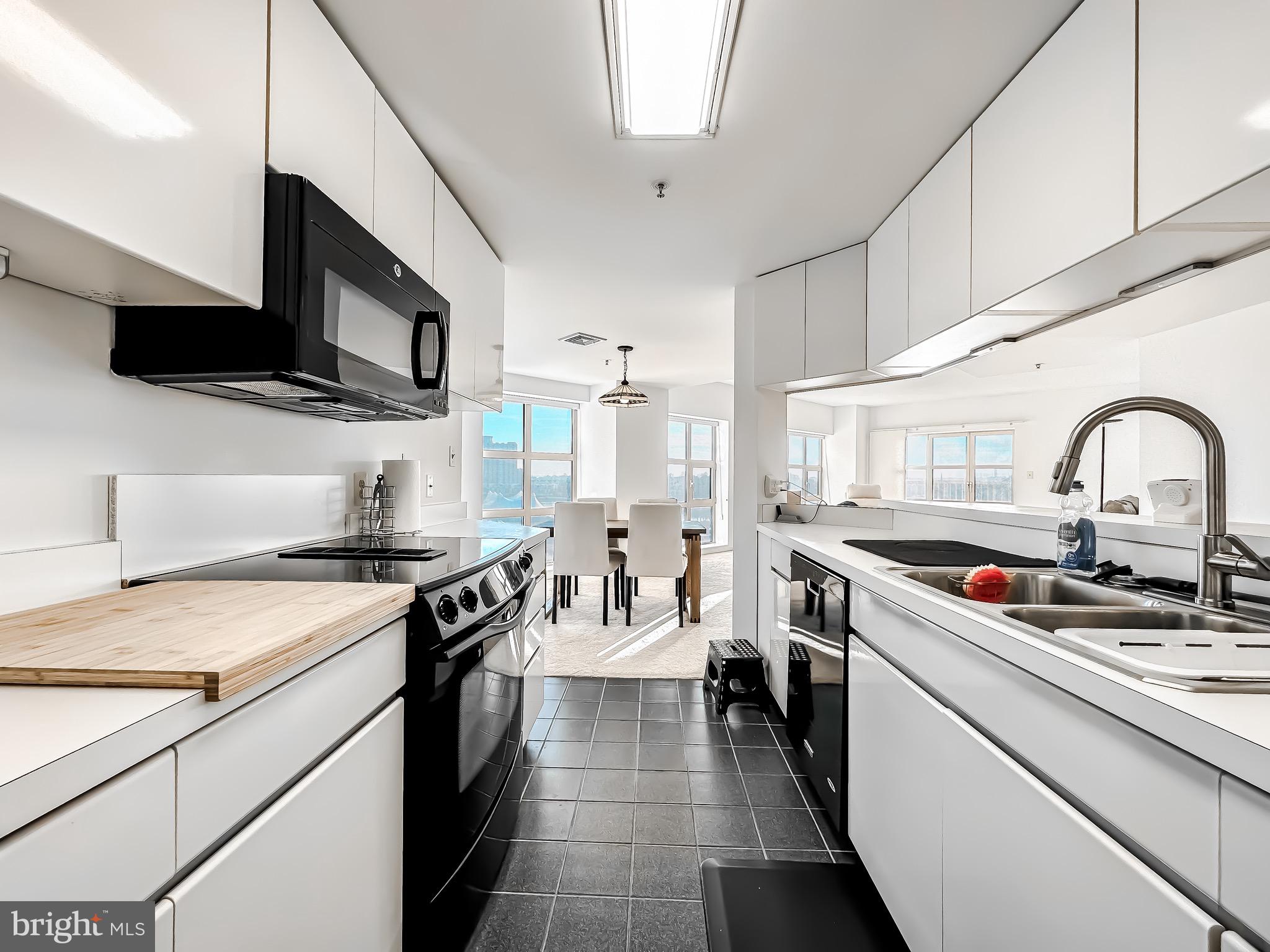 INNER HARBOR - Residential Lease