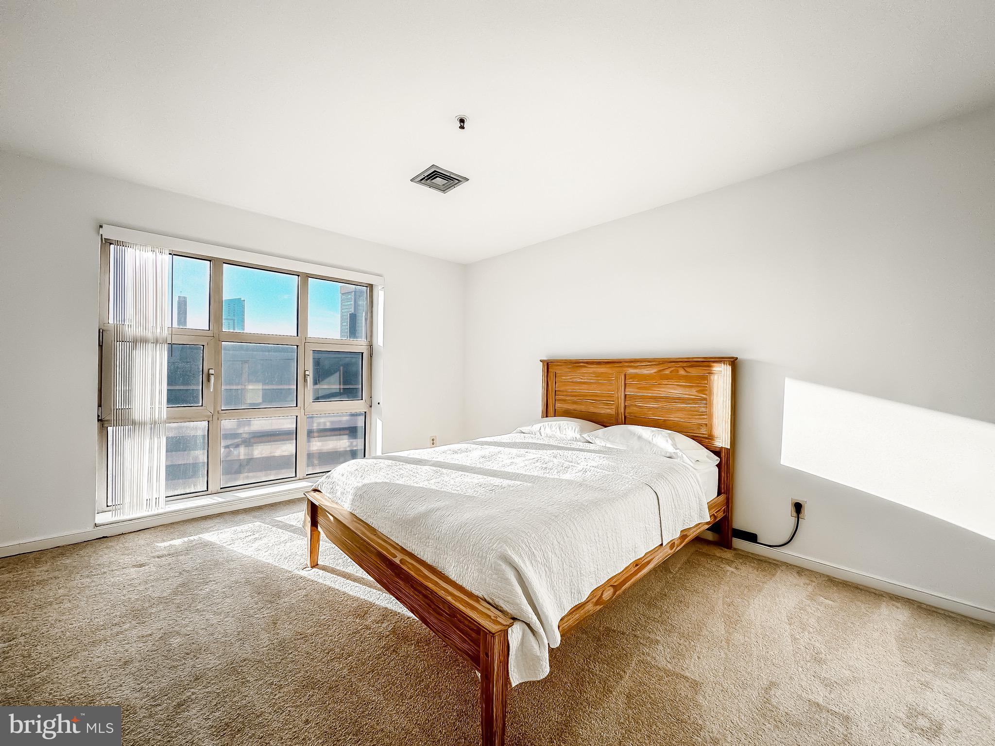 INNER HARBOR - Residential Lease