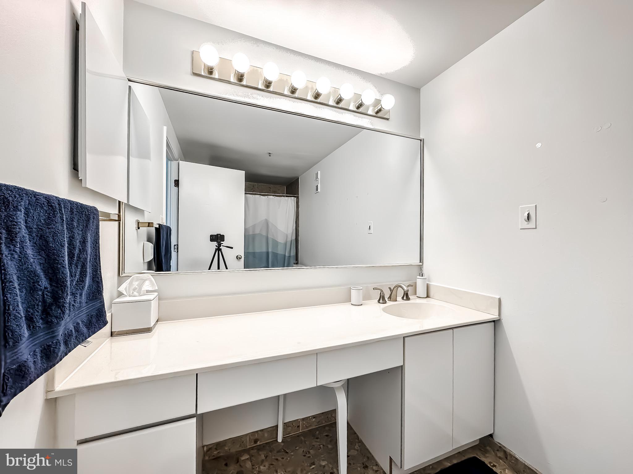 INNER HARBOR - Residential Lease