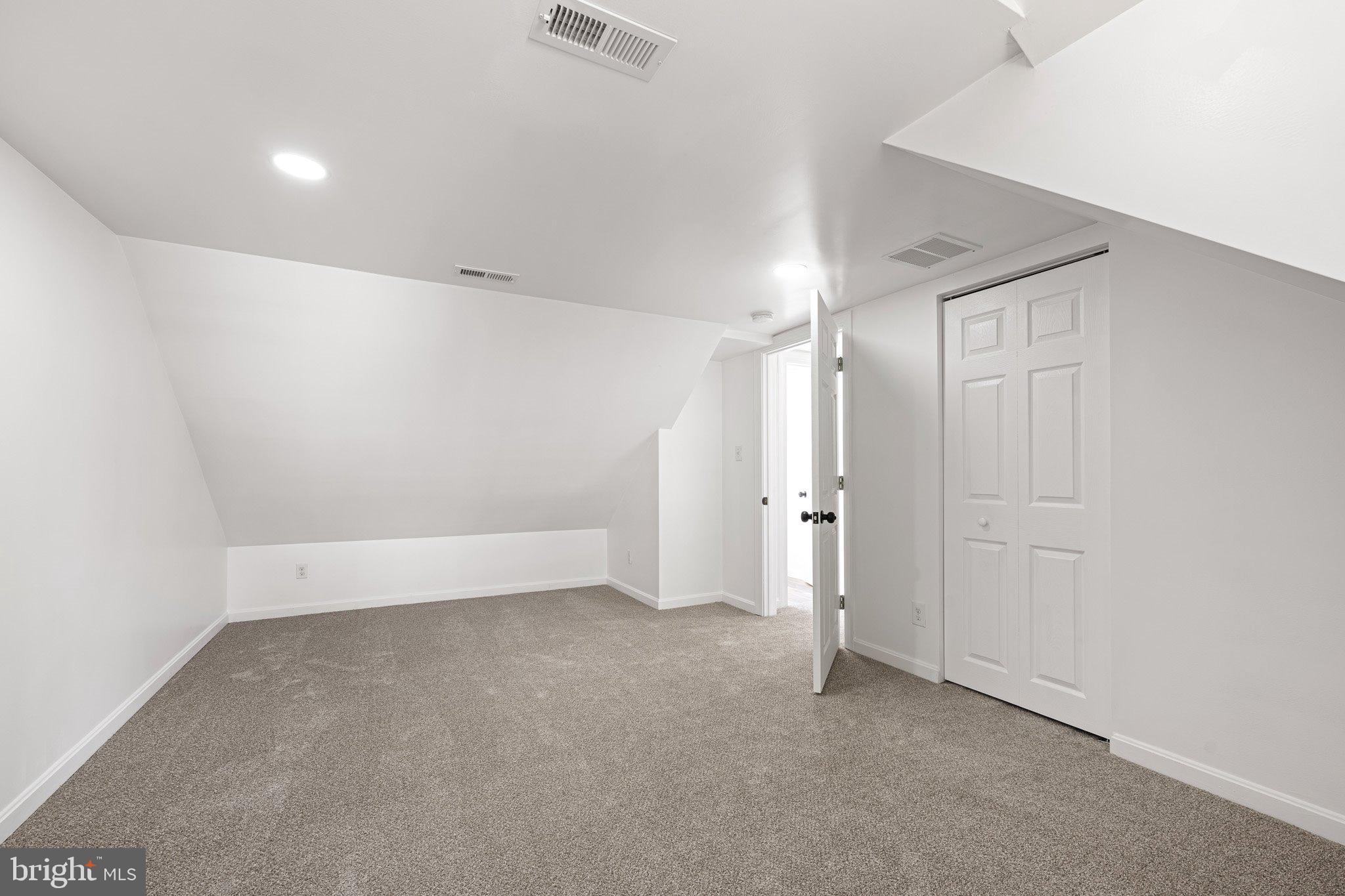 GREEN MDWS - Residential