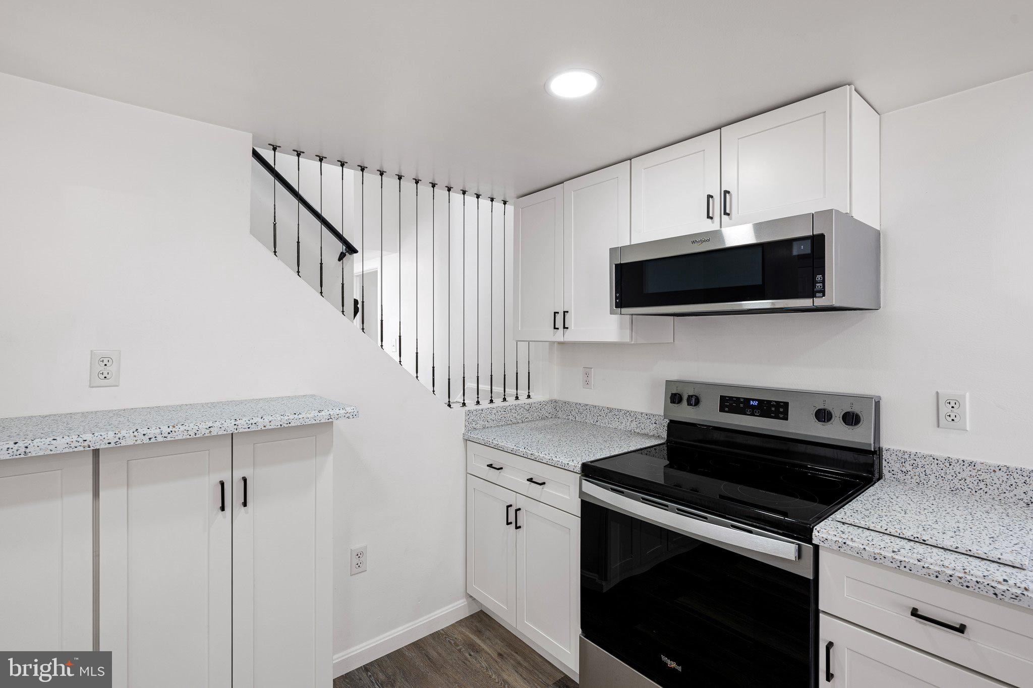 GREEN MDWS - Residential