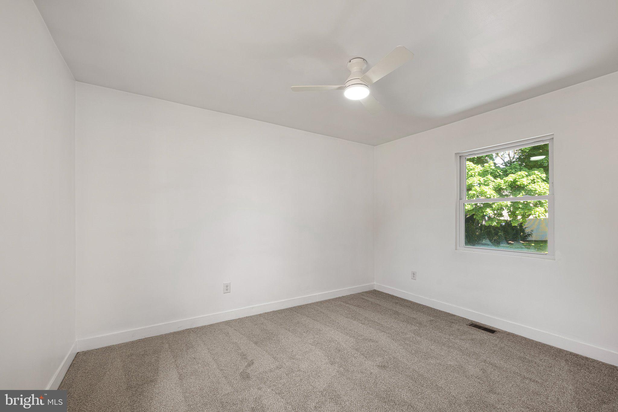 GREEN MDWS - Residential