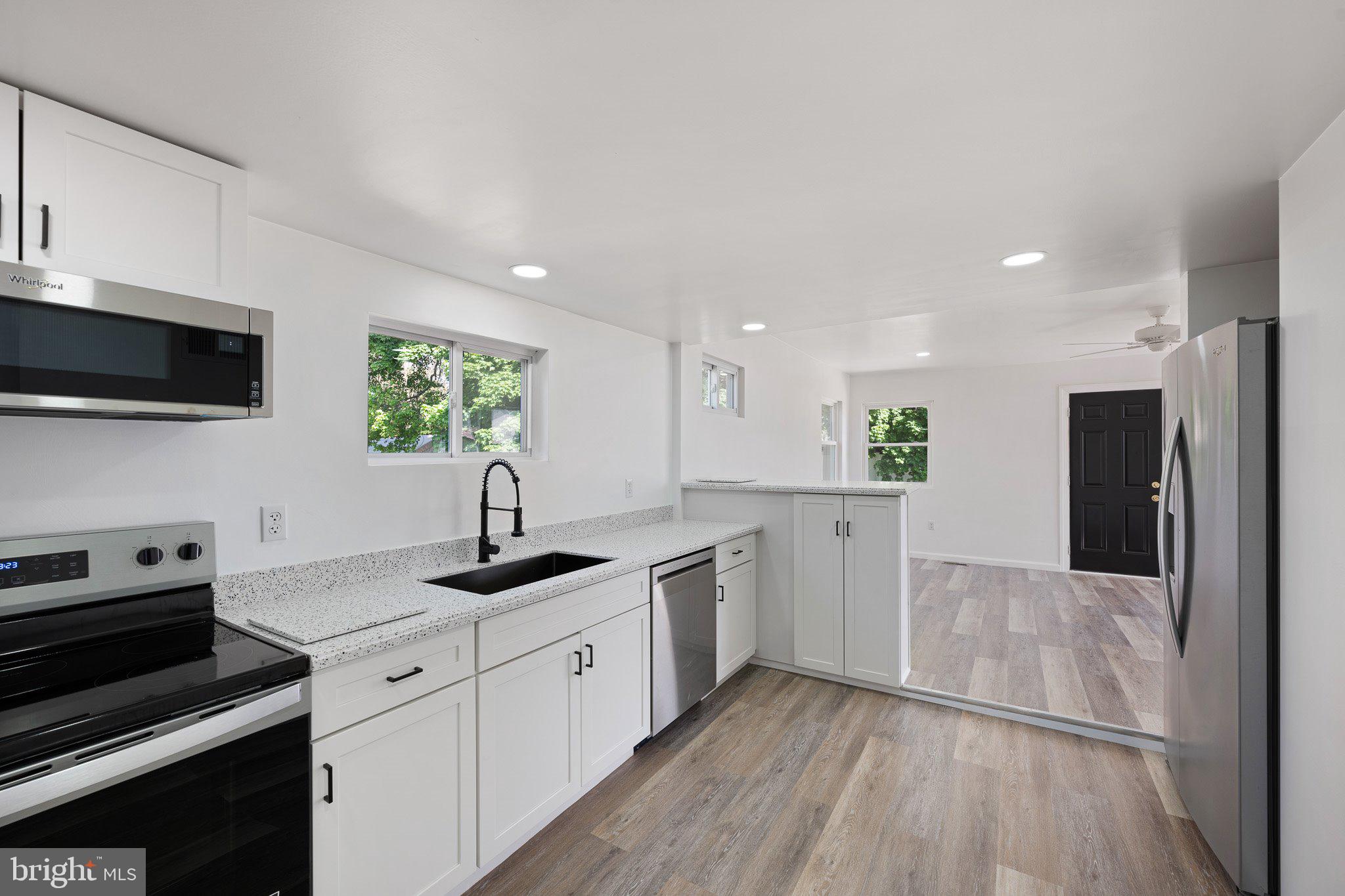 GREEN MDWS - Residential