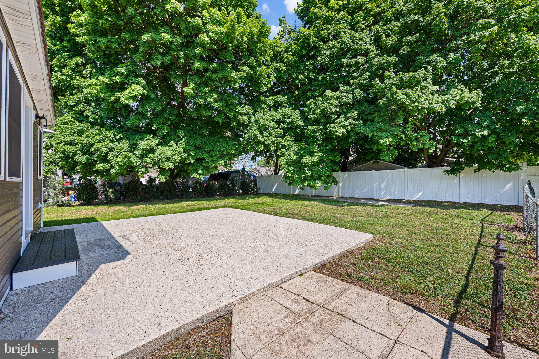 GREEN MDWS - Residential