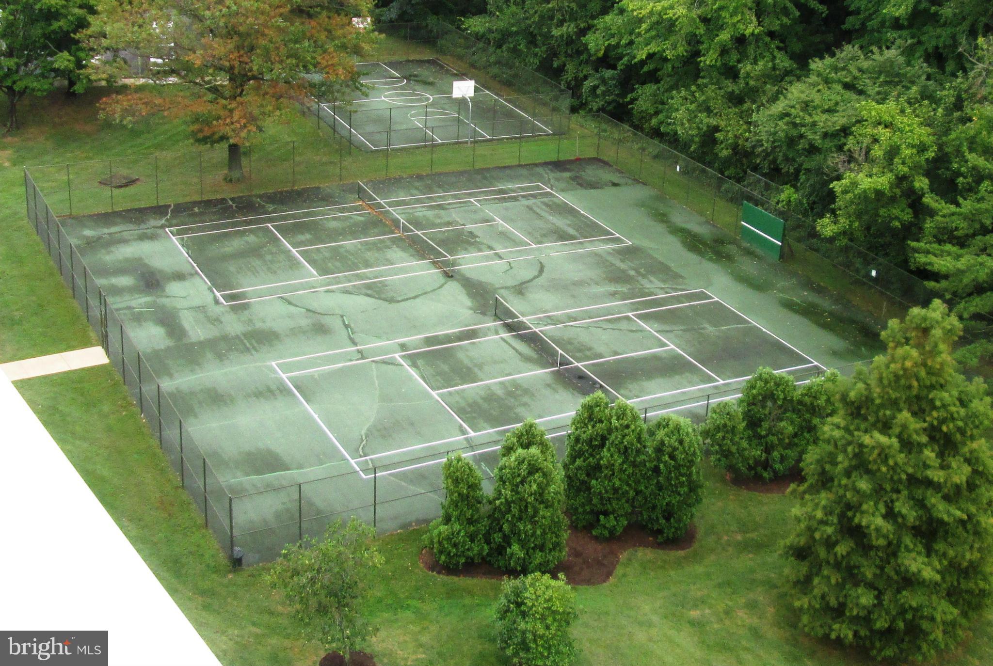 RIVER TOWERS - Residential