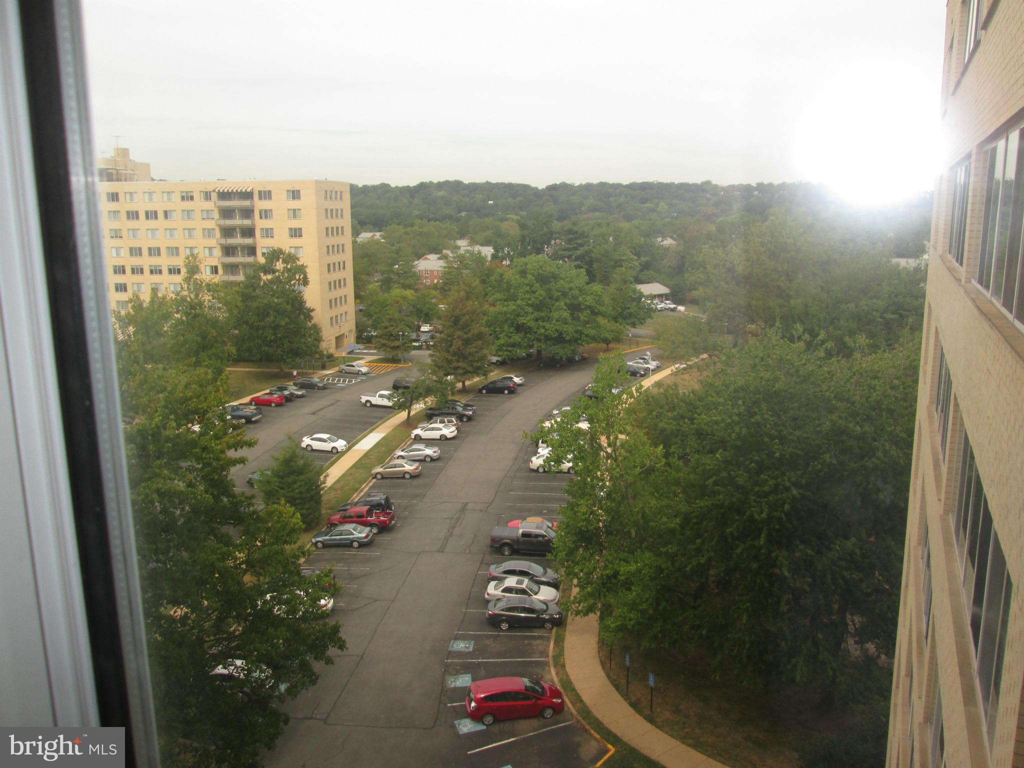 RIVER TOWERS - Residential