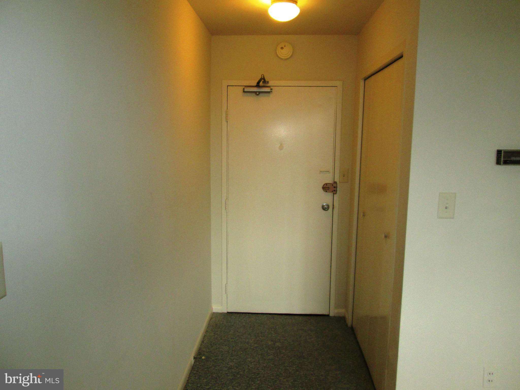 RIVER TOWERS - Residential