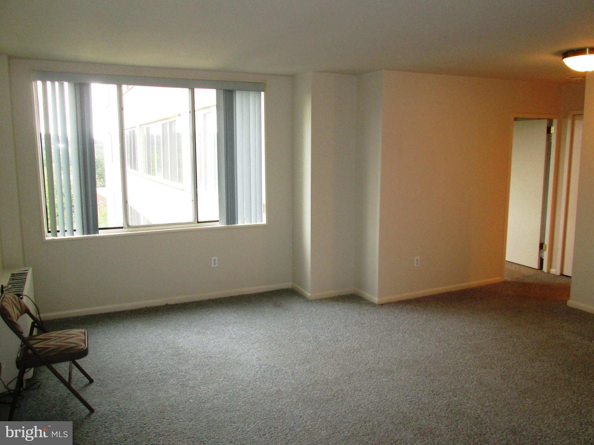 RIVER TOWERS - Residential