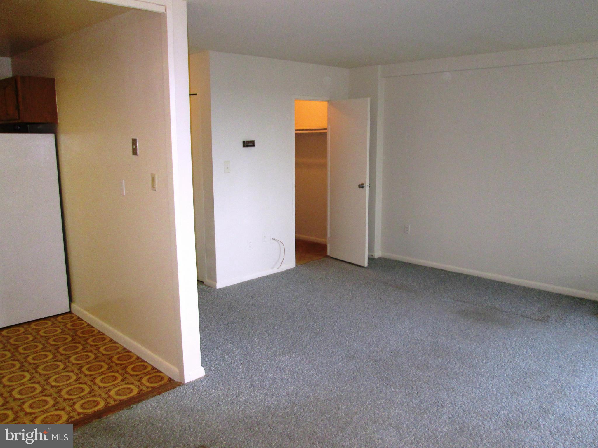 RIVER TOWERS - Residential