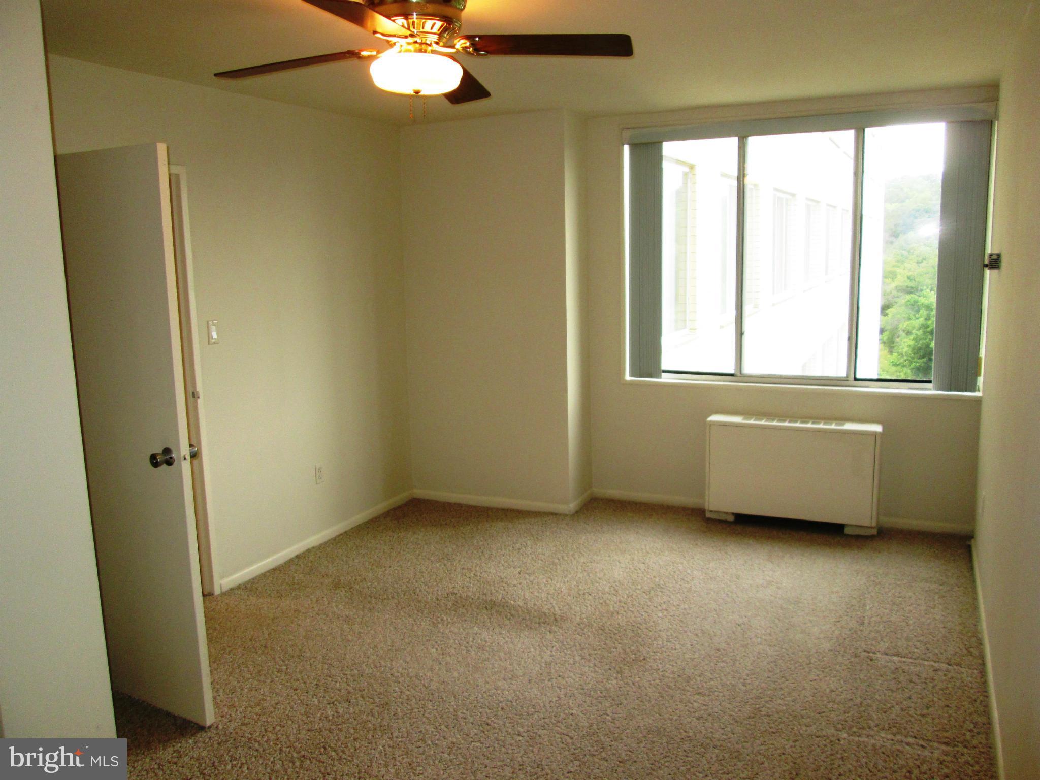 RIVER TOWERS - Residential