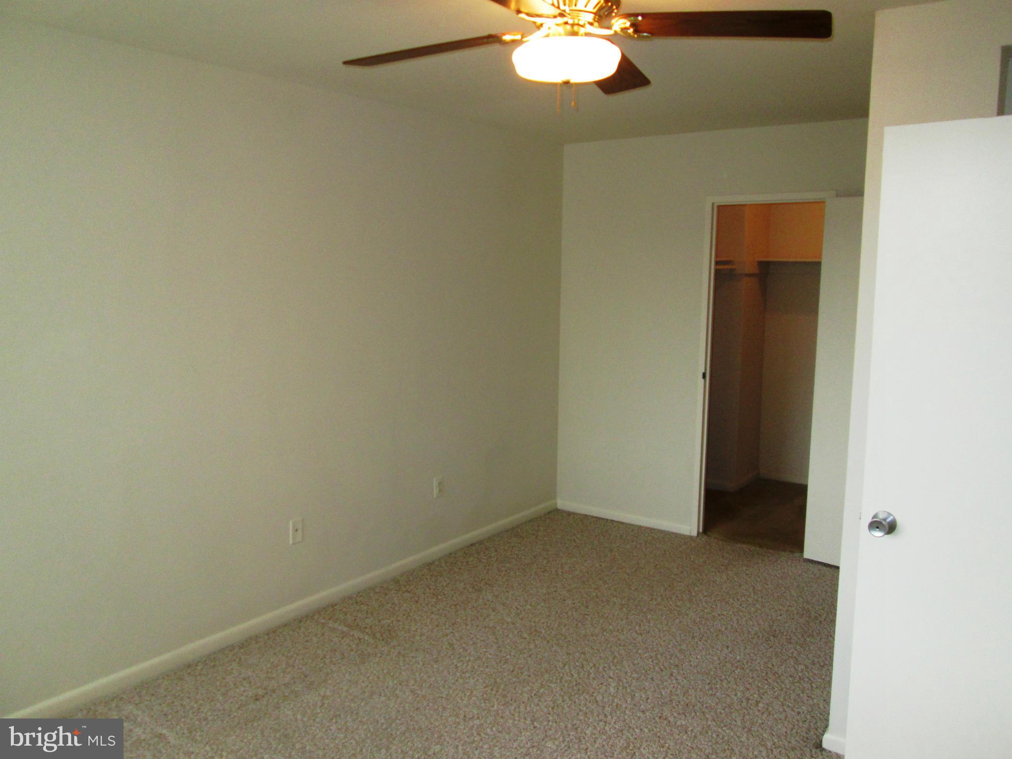 RIVER TOWERS - Residential