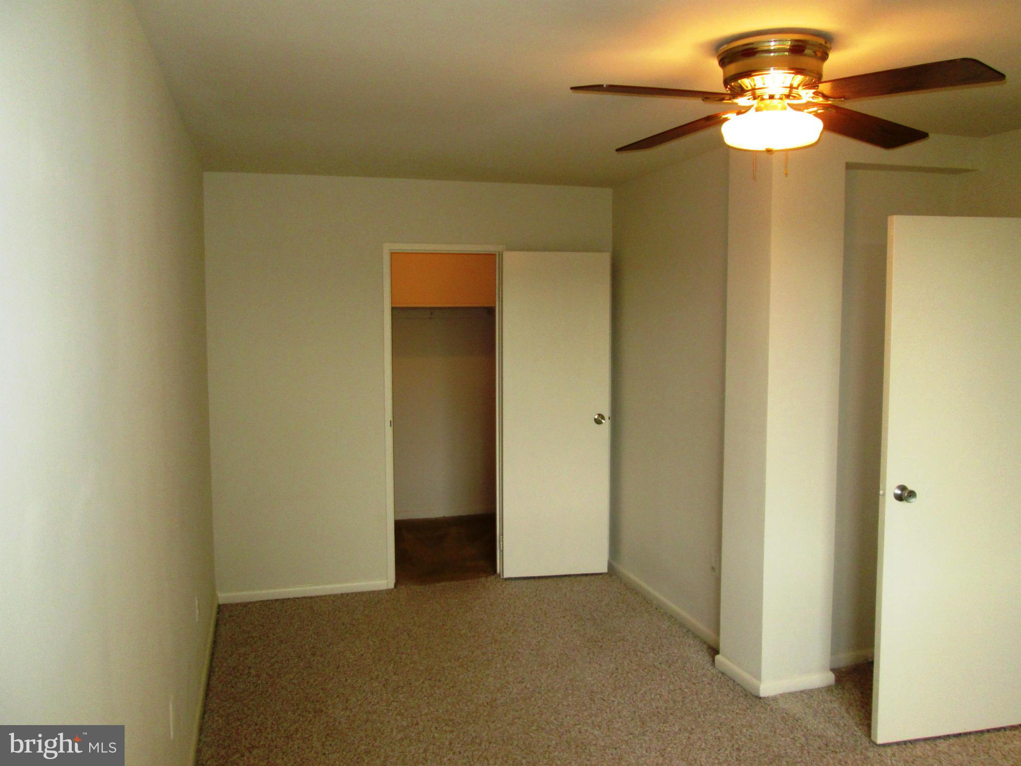 RIVER TOWERS - Residential