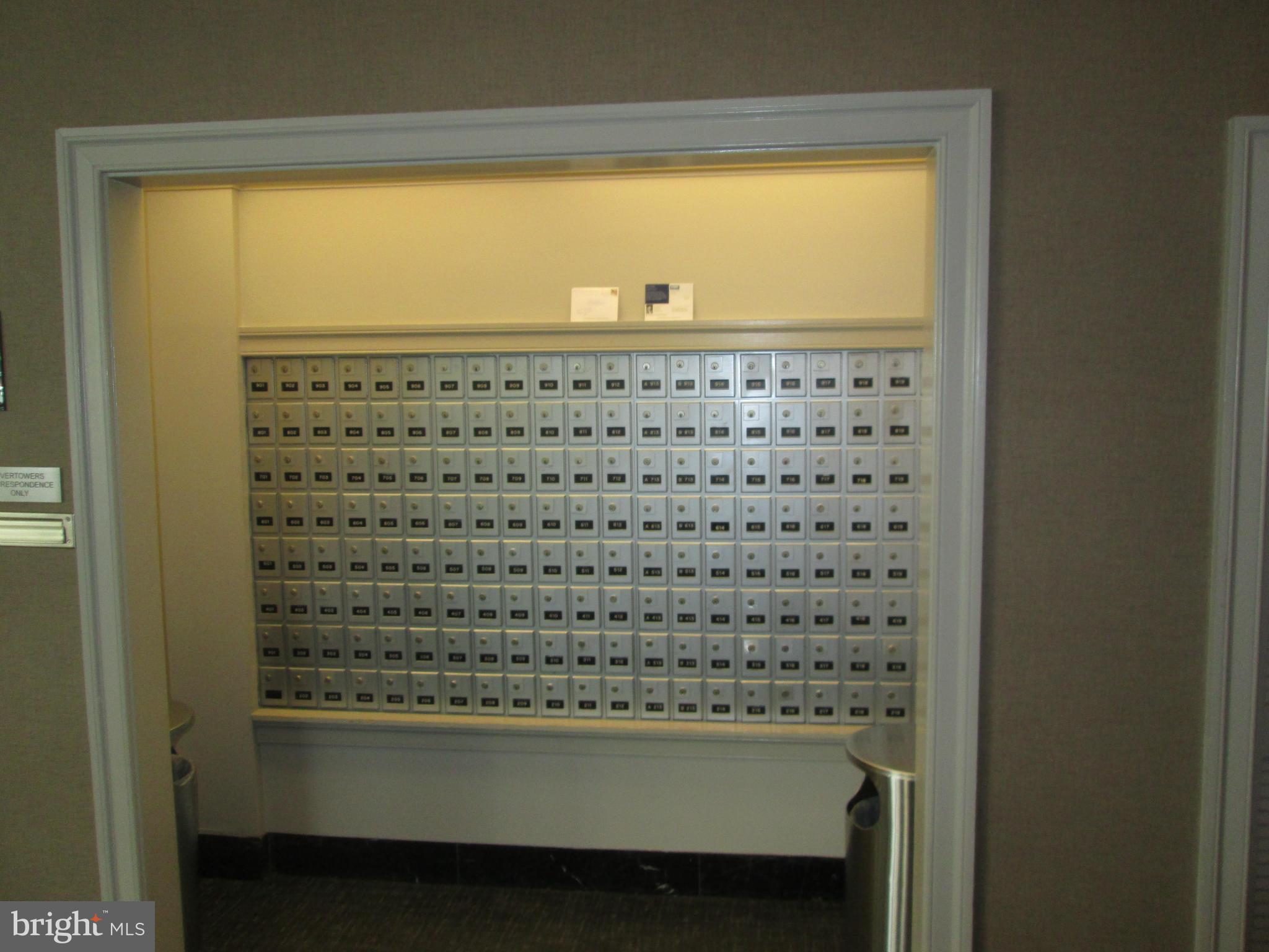 RIVER TOWERS - Residential