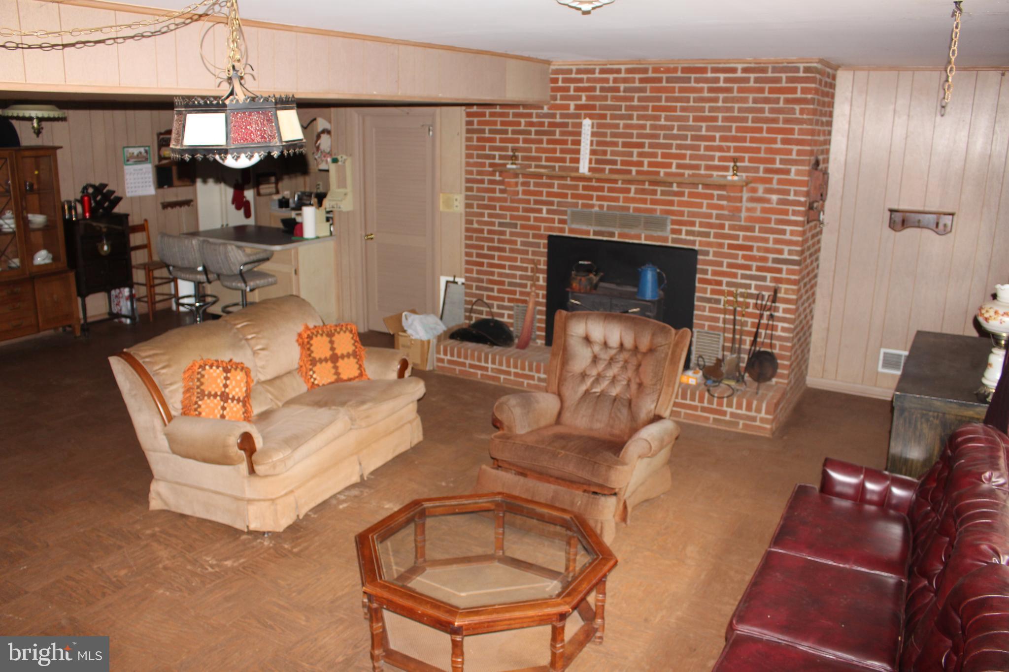 BUCK RUN ESTATES - Residential