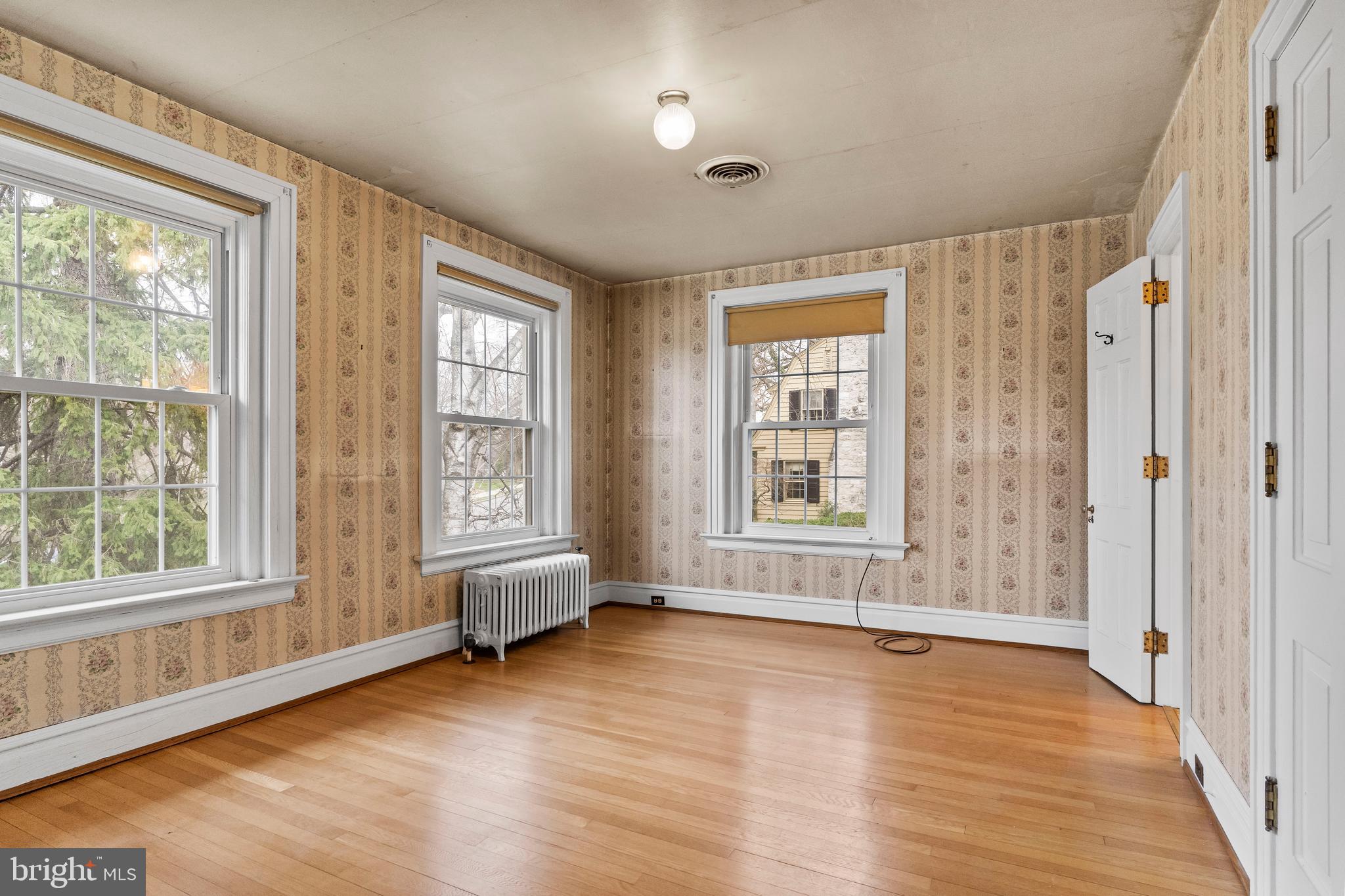 CHAMBERSBURG NORTH END - Residential