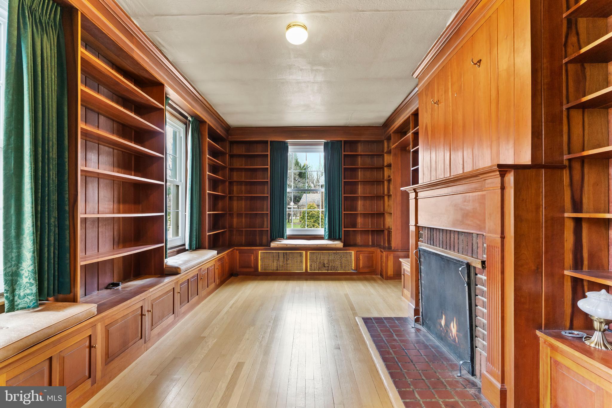 CHAMBERSBURG NORTH END - Residential