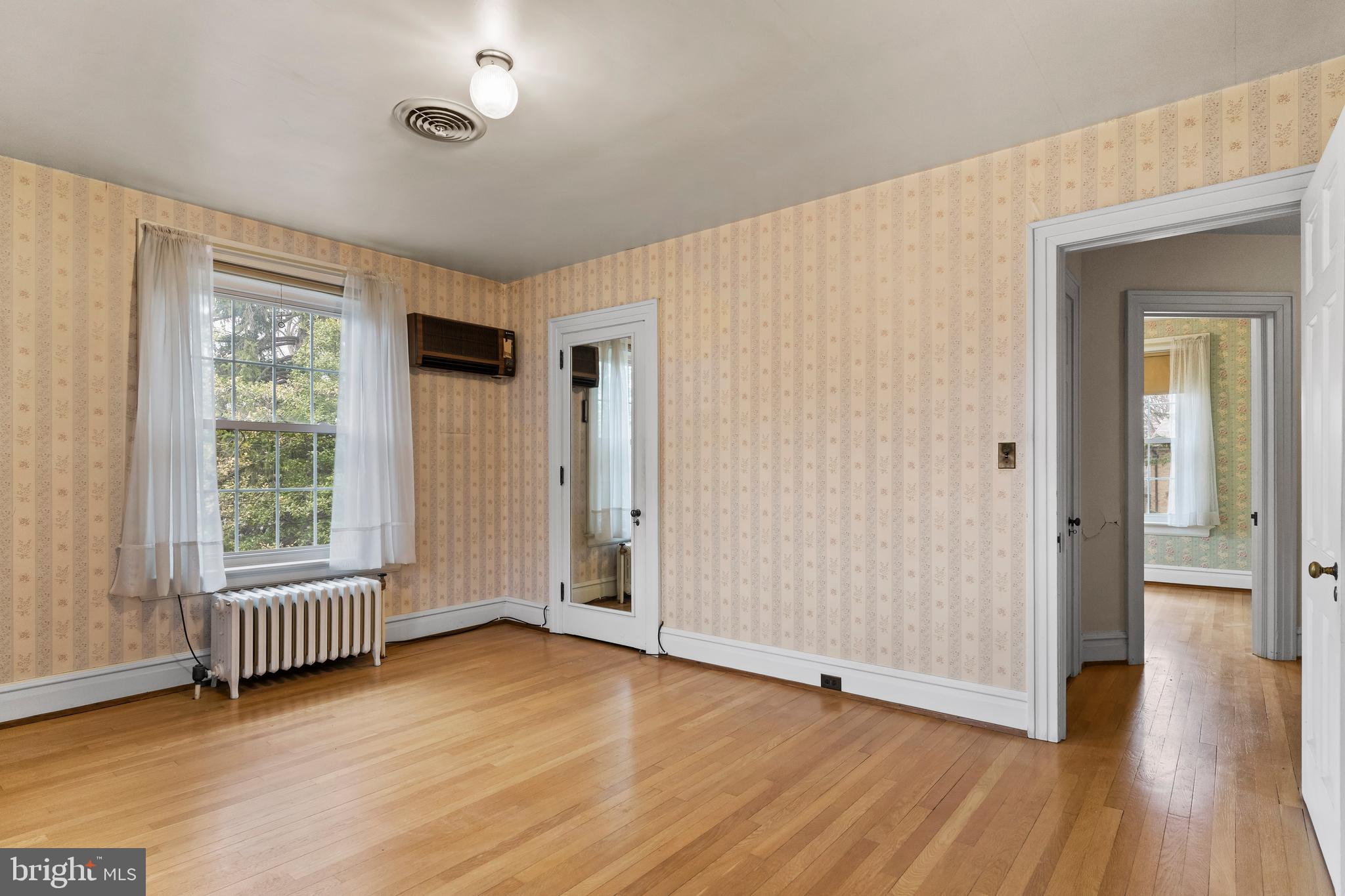 CHAMBERSBURG NORTH END - Residential