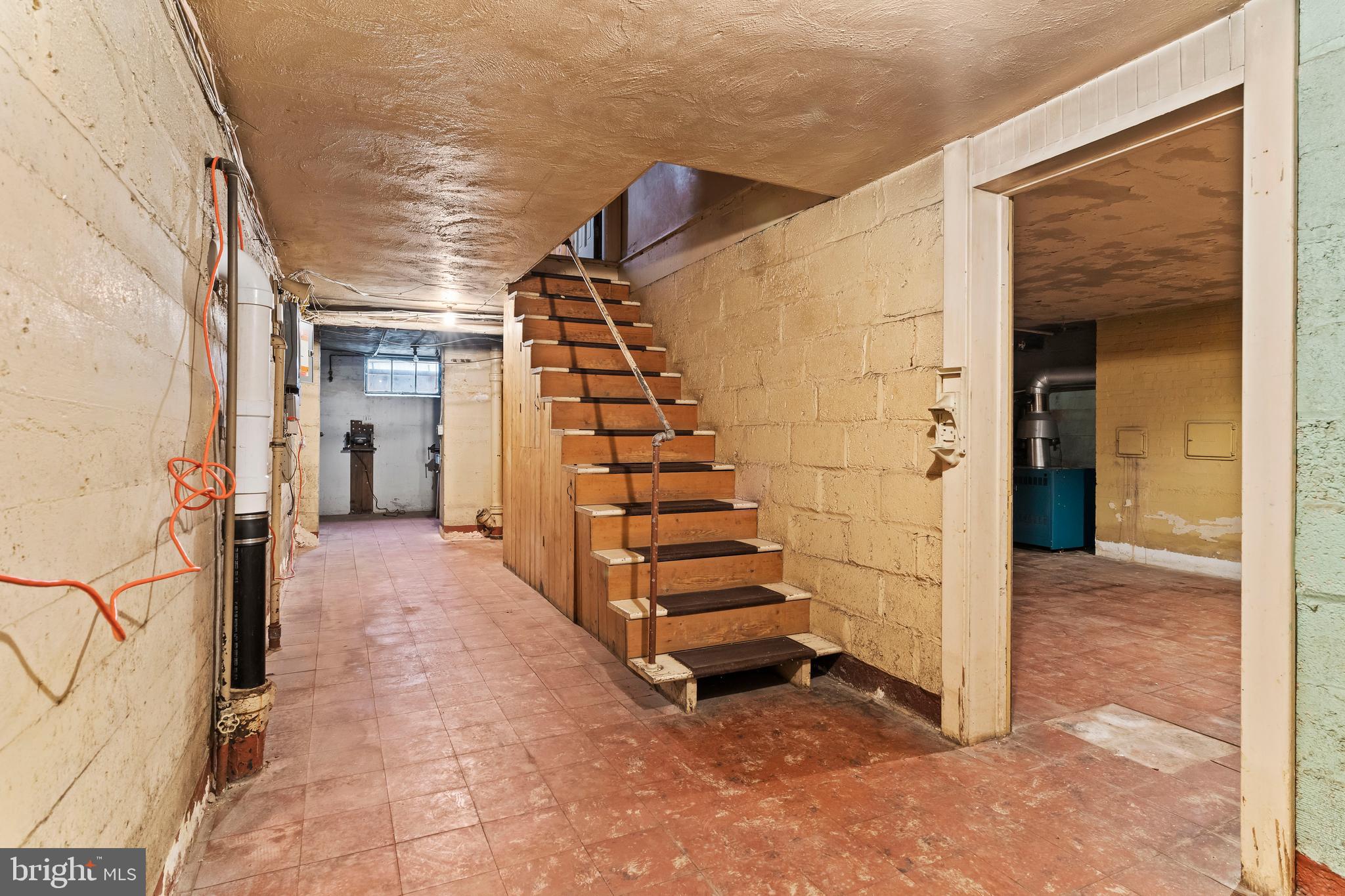 CHAMBERSBURG NORTH END - Residential