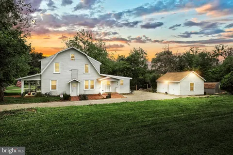 725 Mount Herman Boulevard, York, PA 17406 - MLS#: PAYK2082150