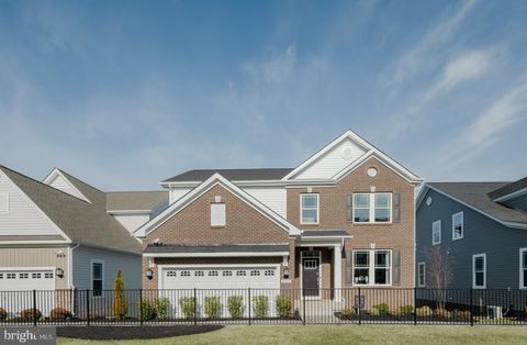 5296 NEWPORT CIRCLE WHITE PLAINS MD 20695