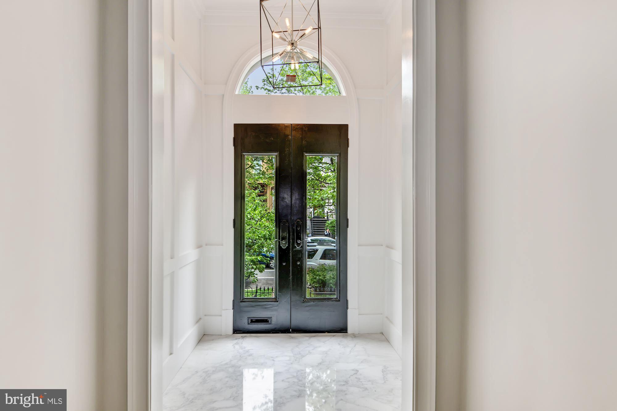 LOGAN CIRCLE - Residential