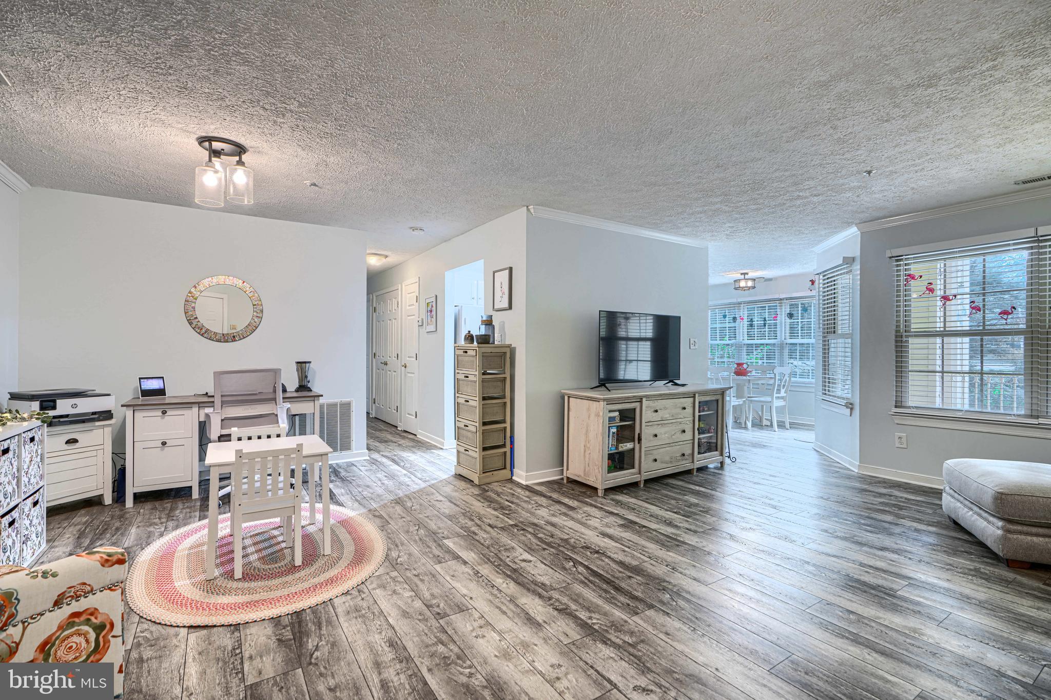 1700 LANDMARK DRIVE 2H