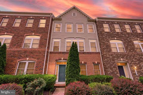 Townhouse For Sale - 24643 Red Lake Terrace<br/> STERLING, VA 20166