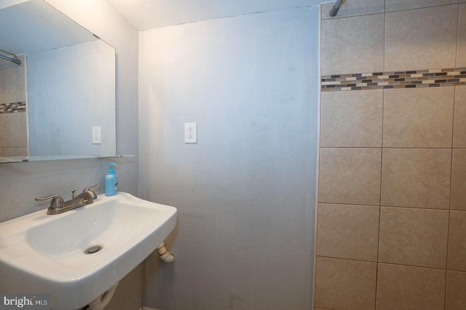 MERION - Residential Lease