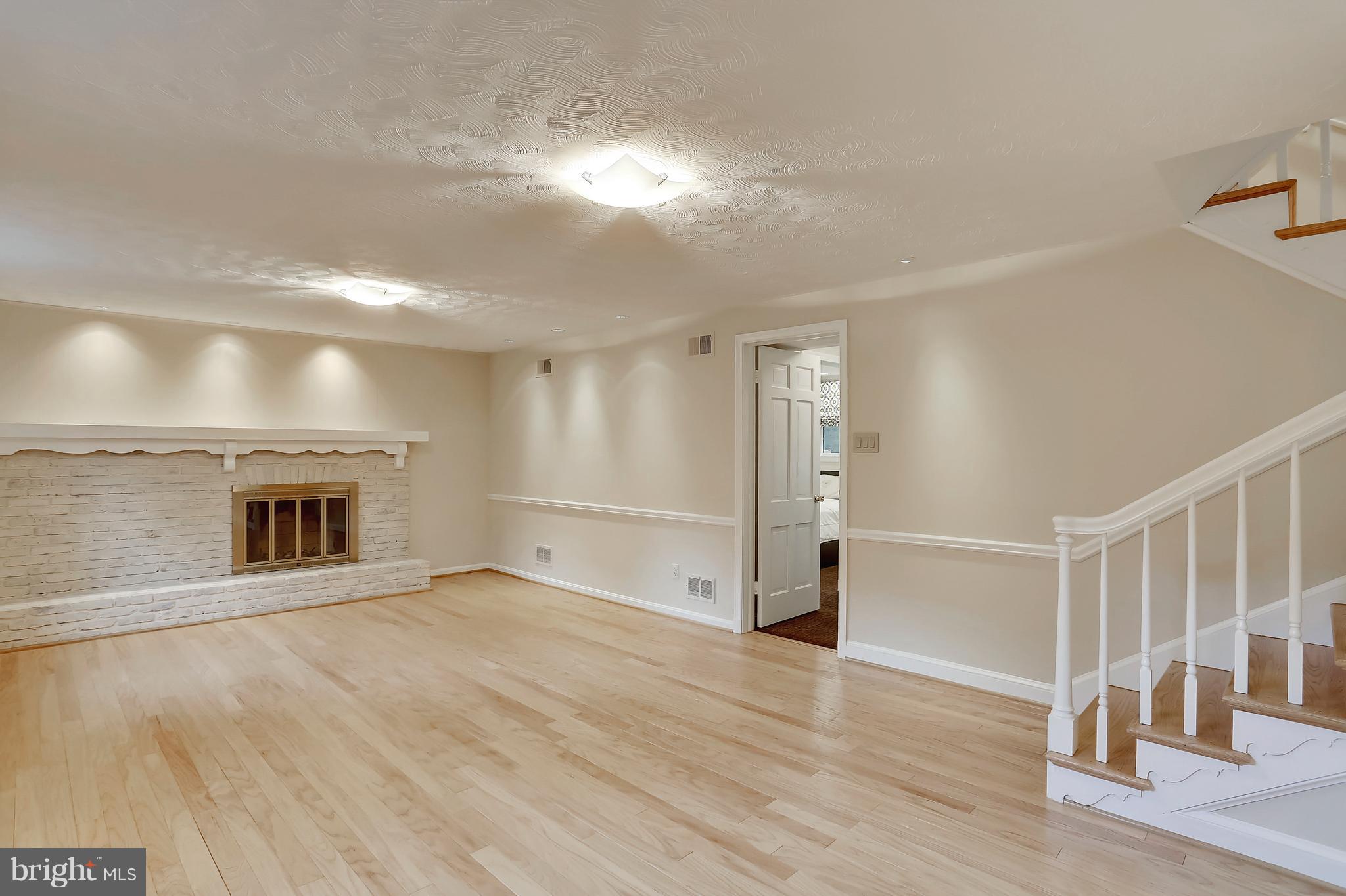 HILLANDALE - Residential