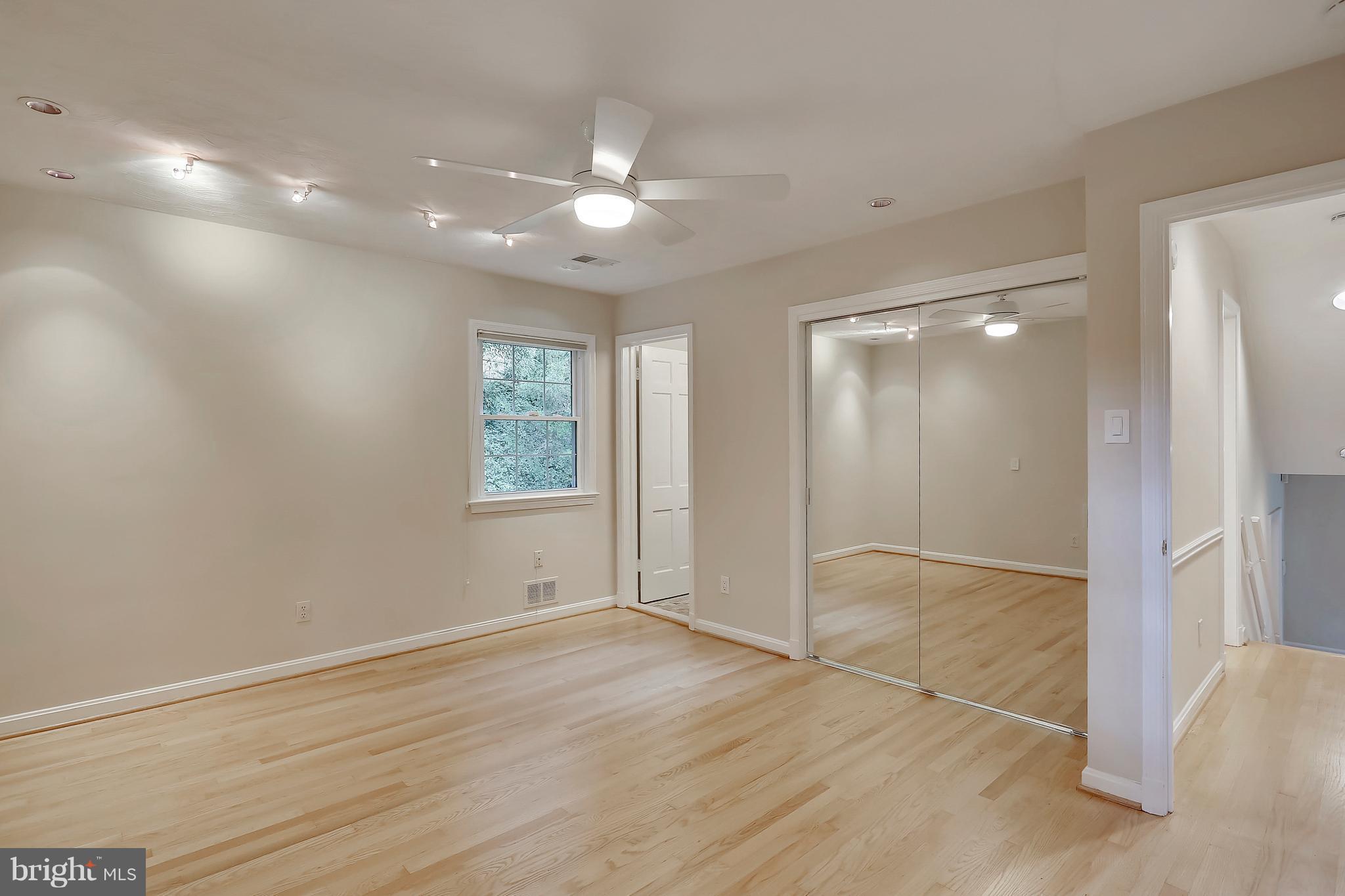 HILLANDALE - Residential