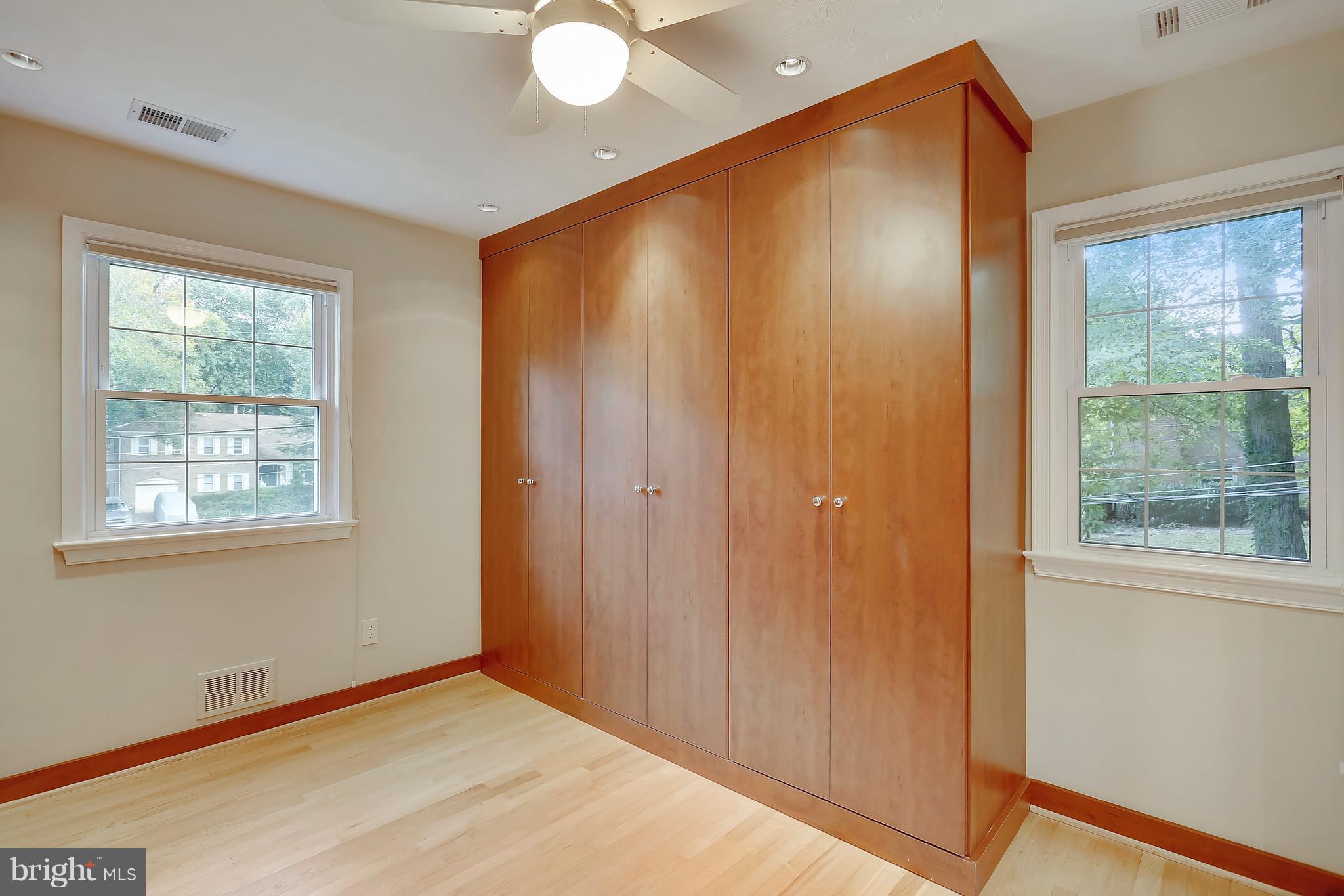 HILLANDALE - Residential