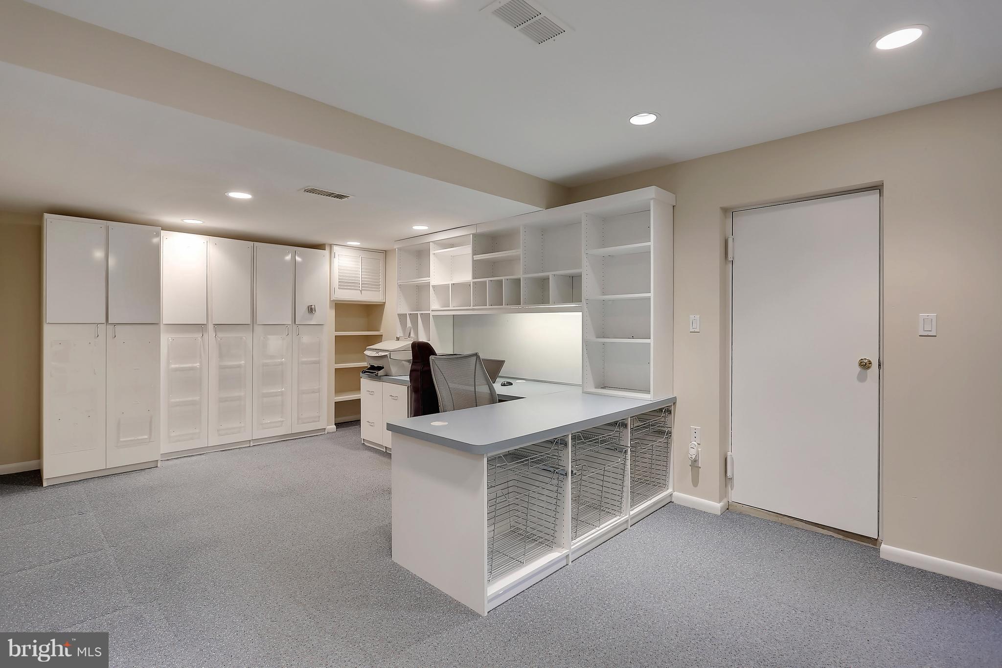 HILLANDALE - Residential