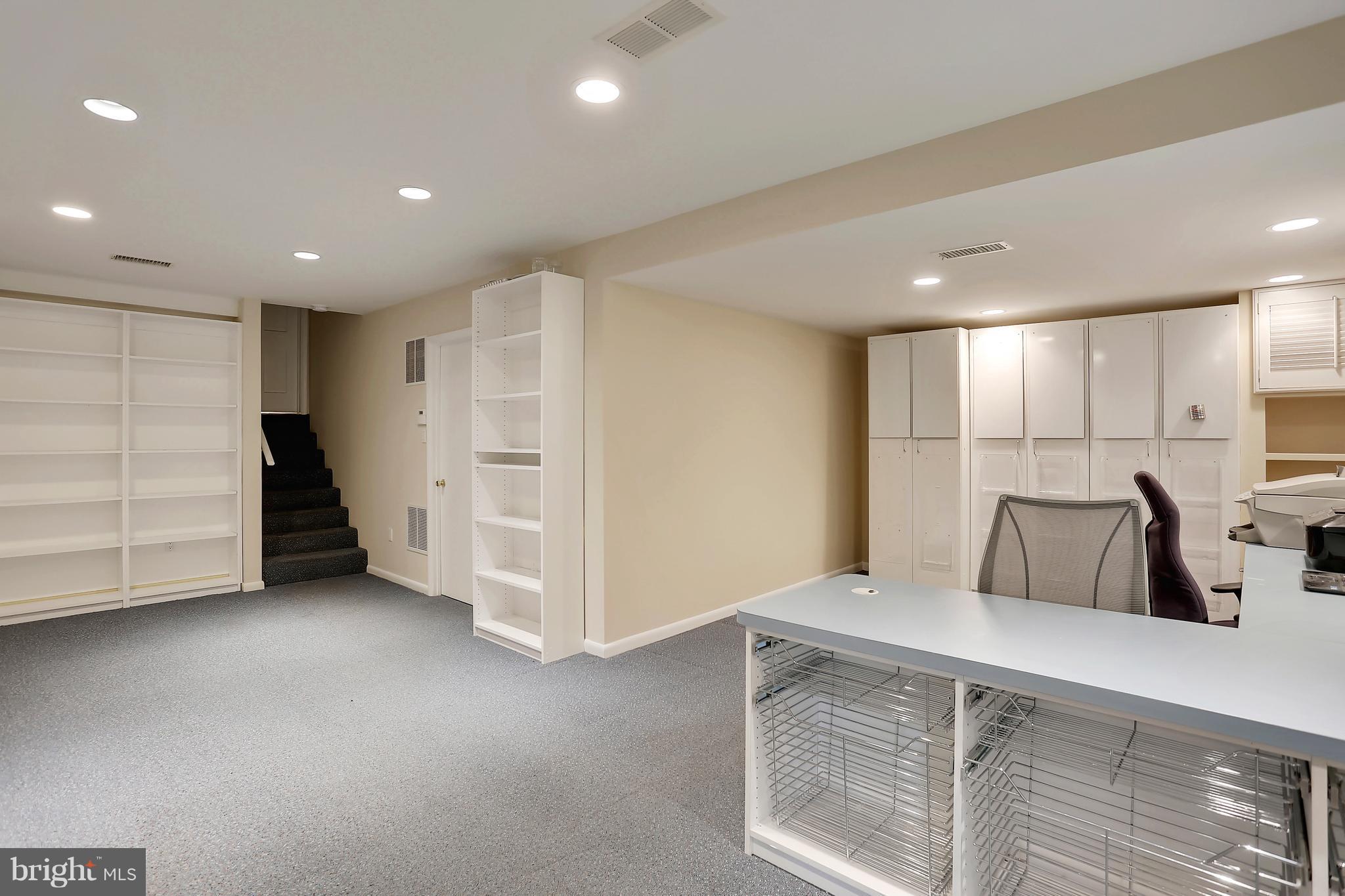 HILLANDALE - Residential