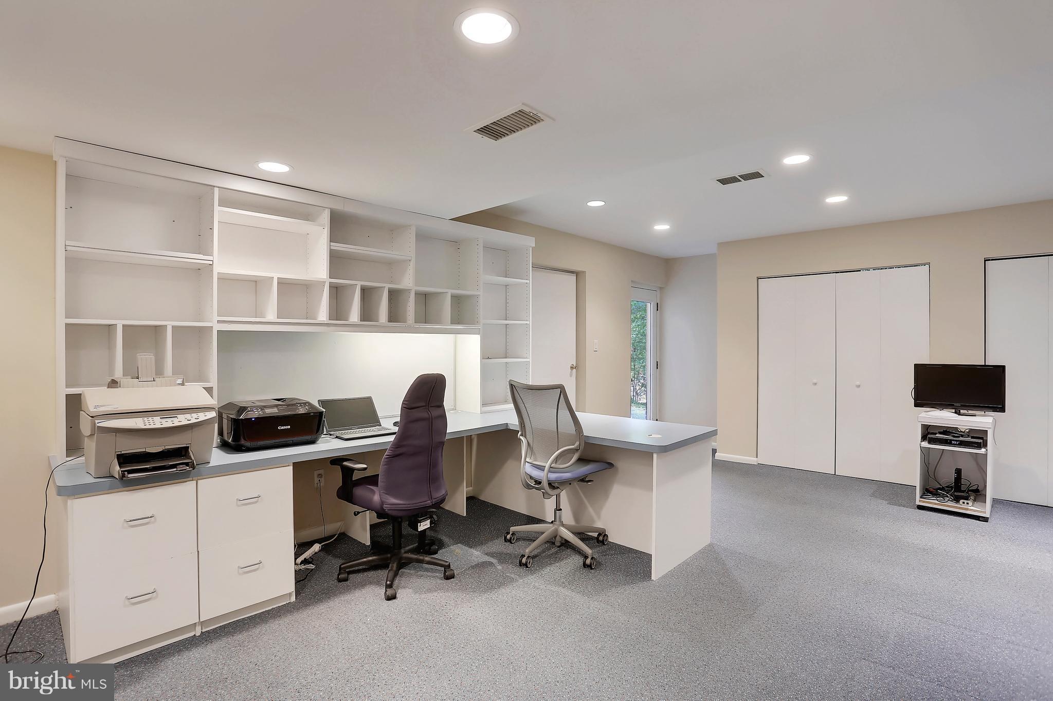 HILLANDALE - Residential