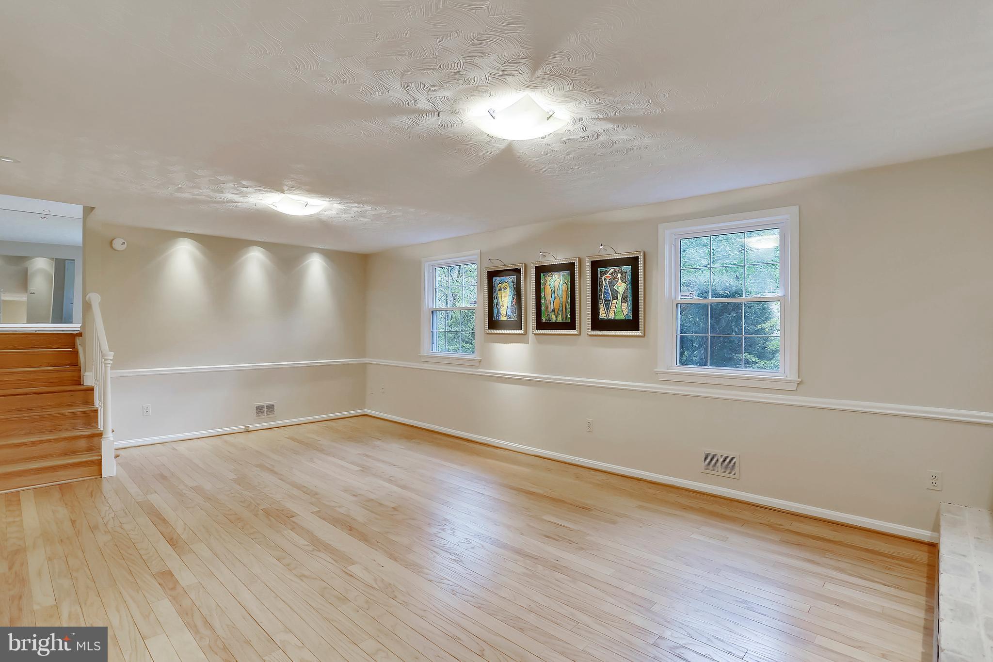 HILLANDALE - Residential