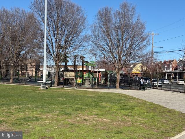 BRIDESBURG - Residential