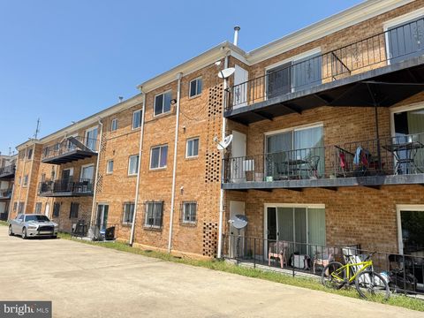 5009 D STREET SE 303 WASHINGTON DC 20019