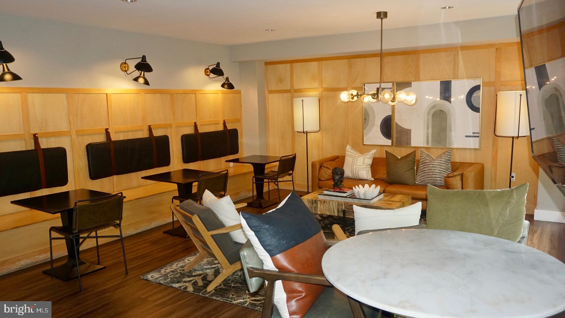 2030 NW F STREET NW 211