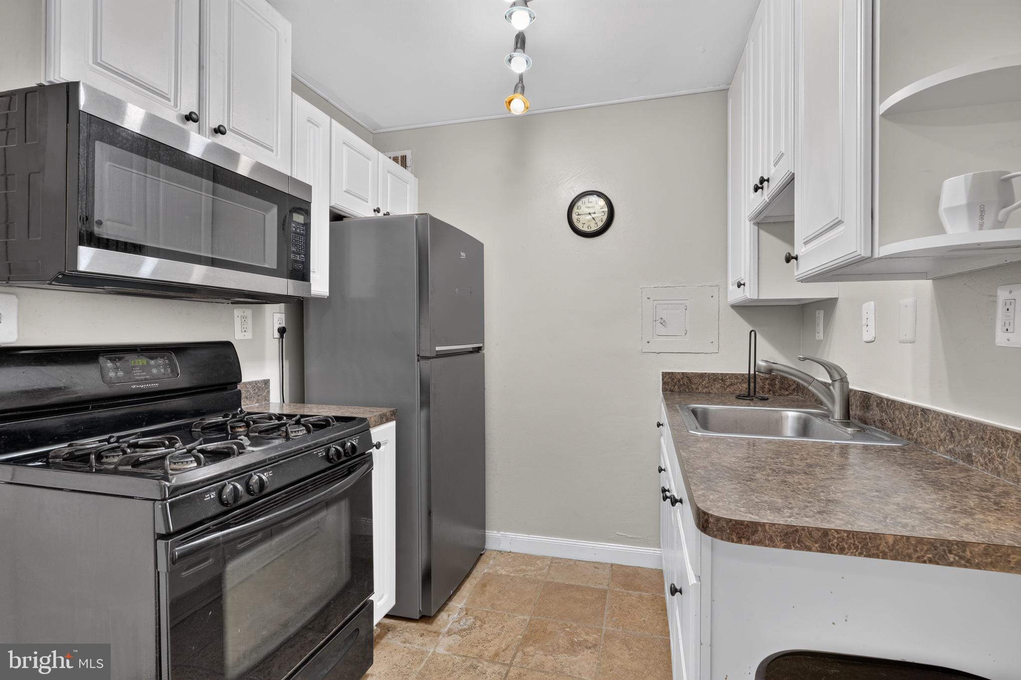 2030 NW F STREET NW 211