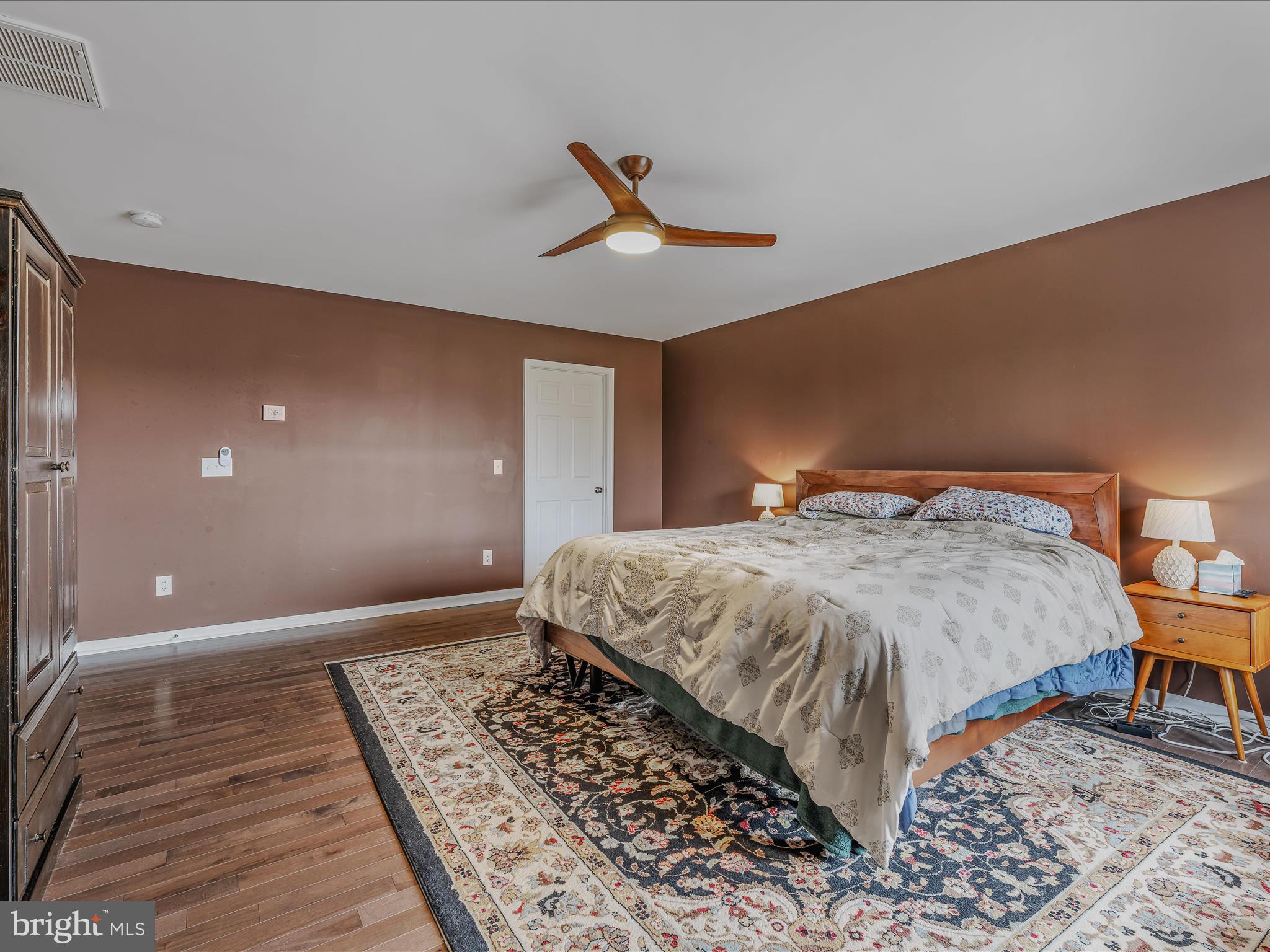 LOCUST HILL - Residential