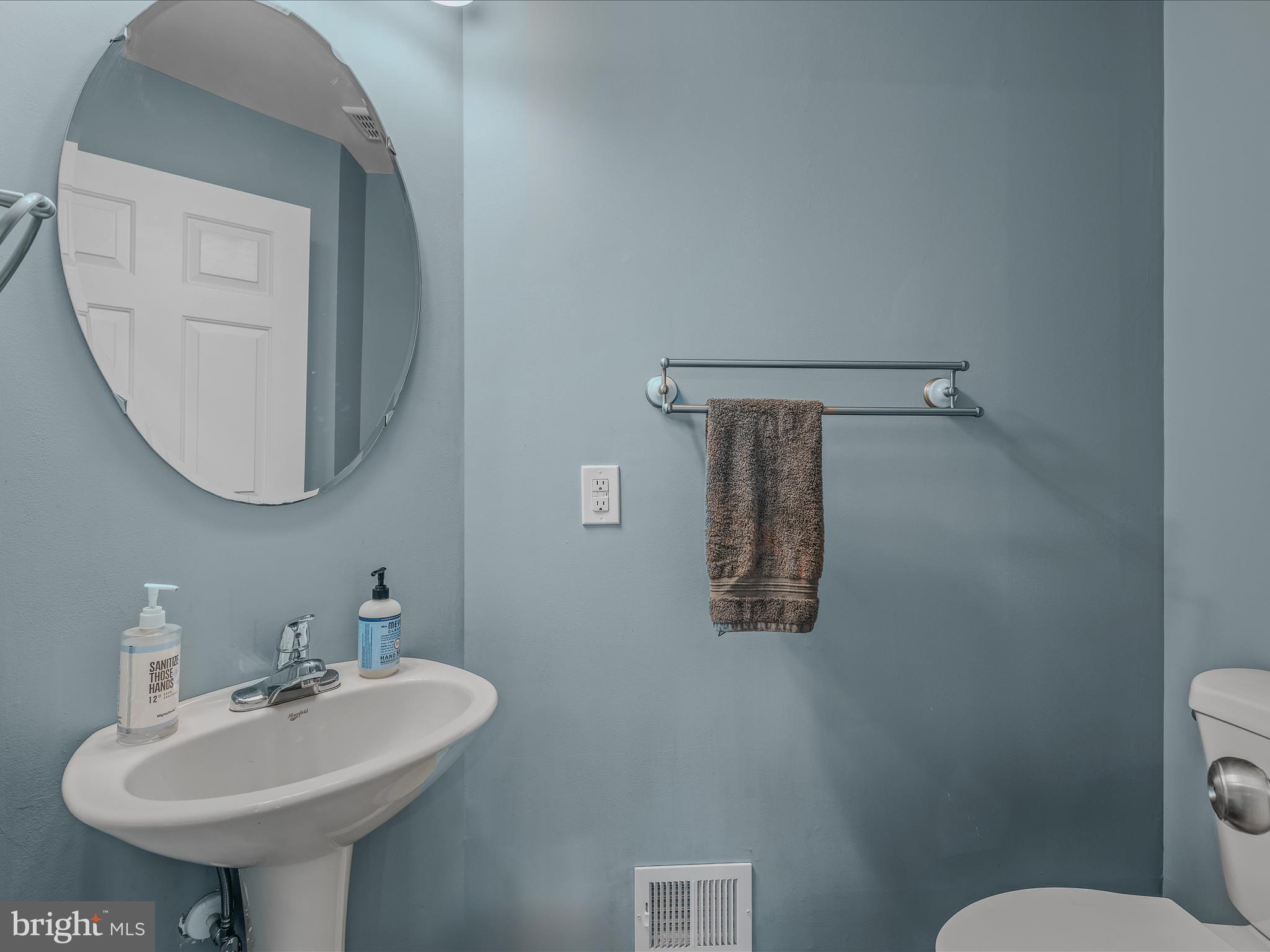 LOCUST HILL - Residential