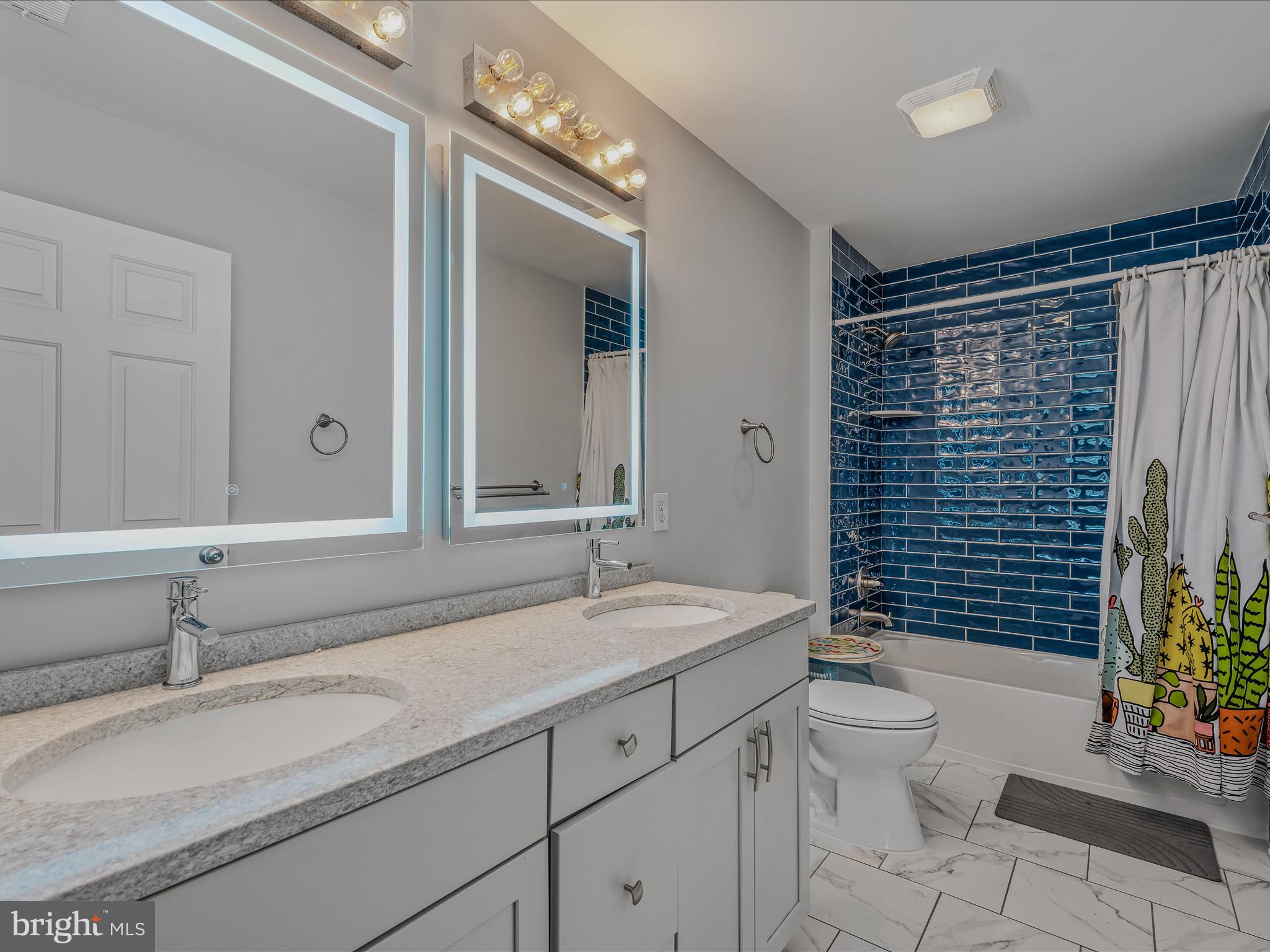 LOCUST HILL - Residential