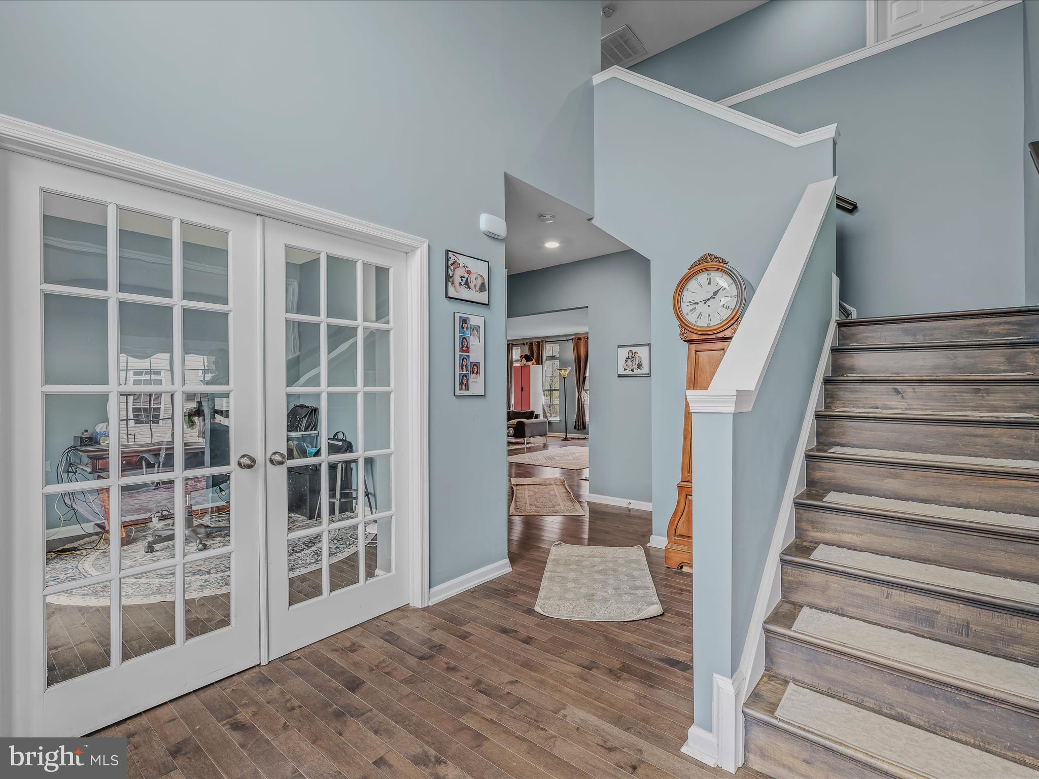 LOCUST HILL - Residential