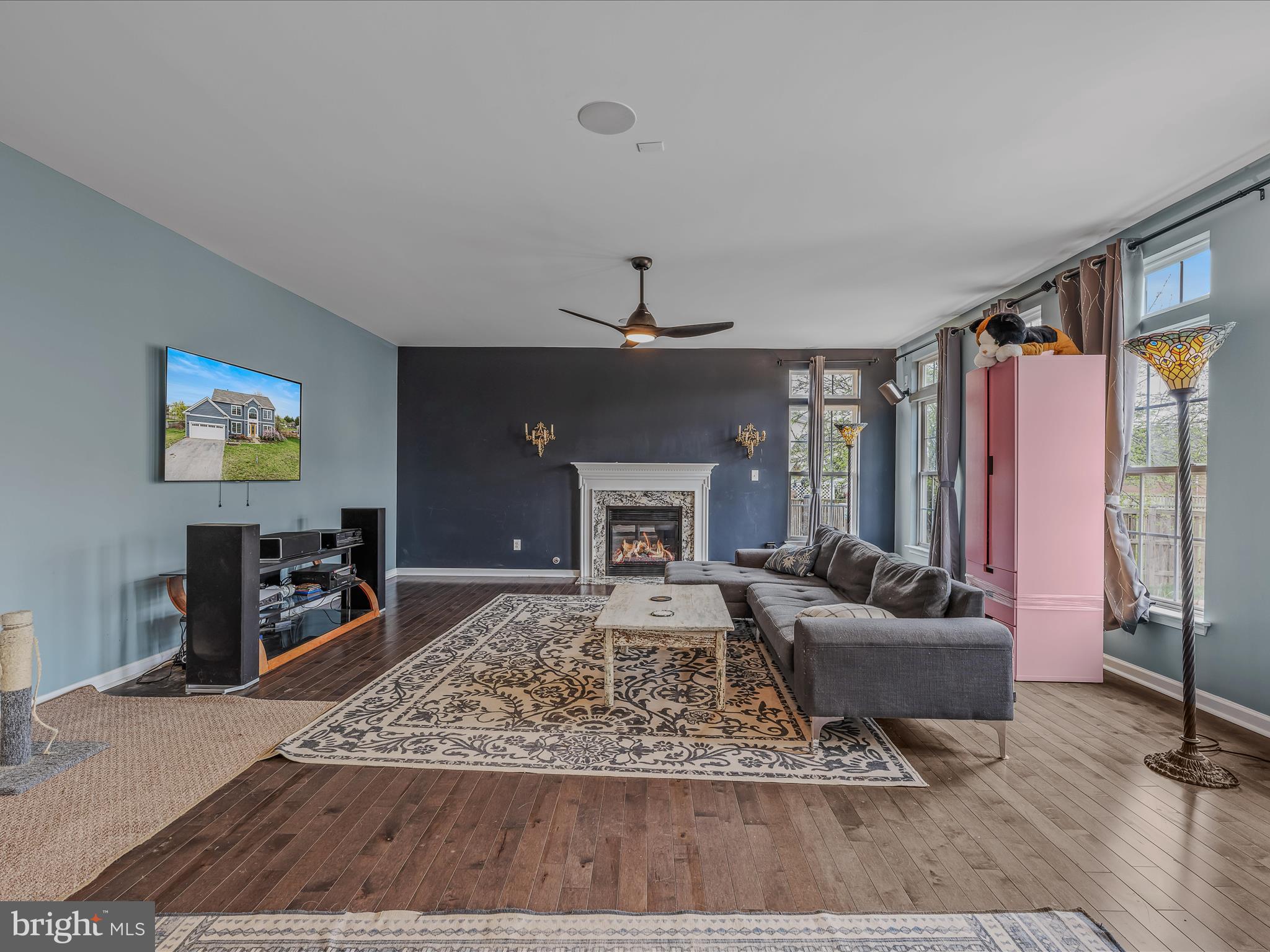 LOCUST HILL - Residential