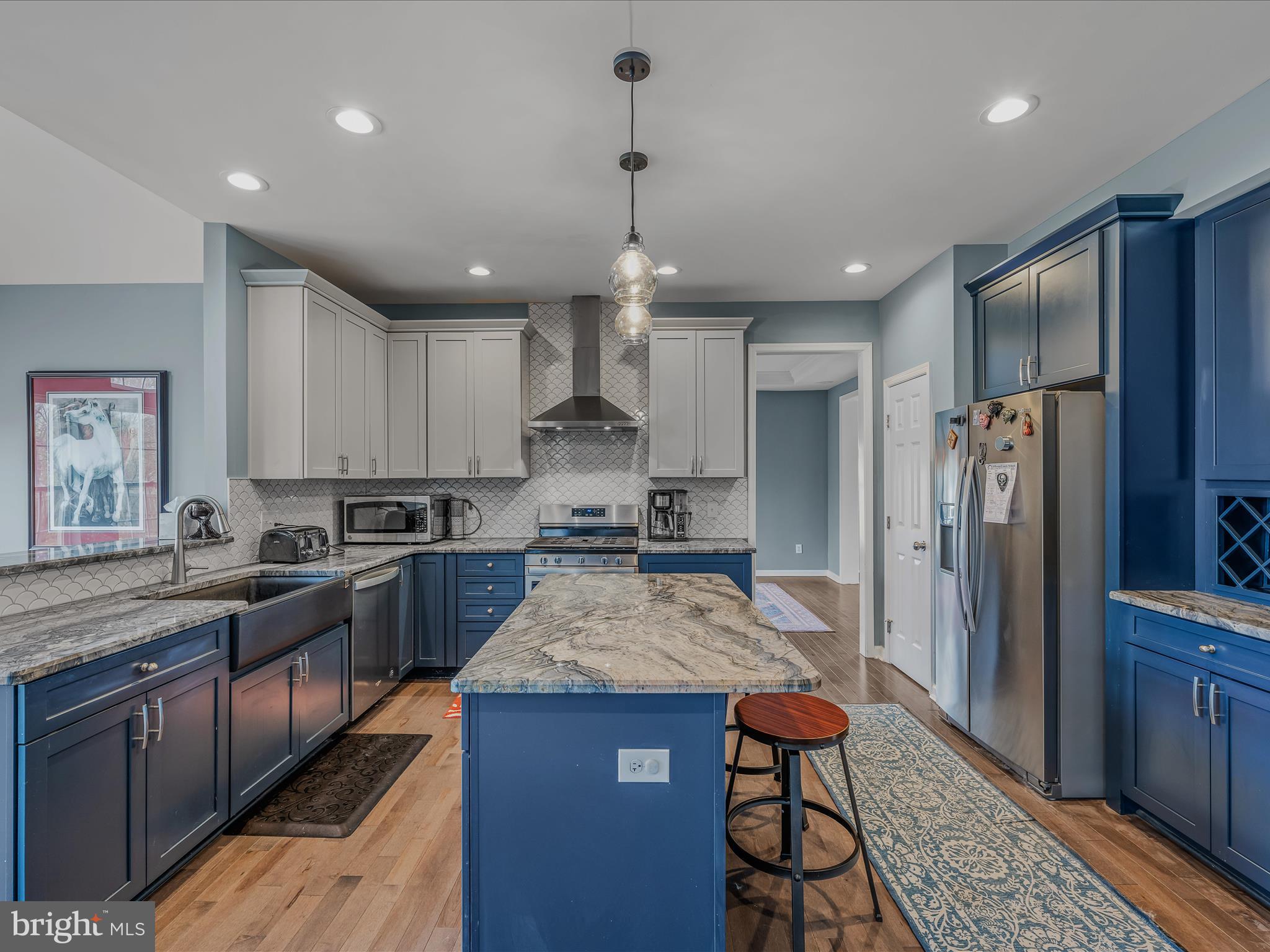 LOCUST HILL - Residential