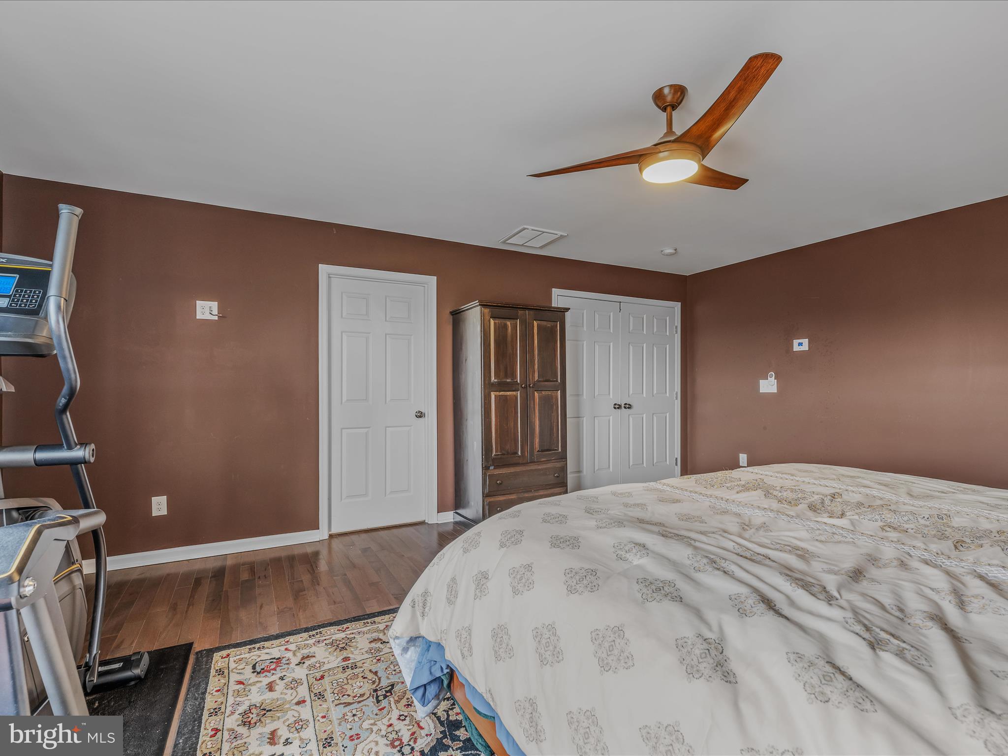 LOCUST HILL - Residential