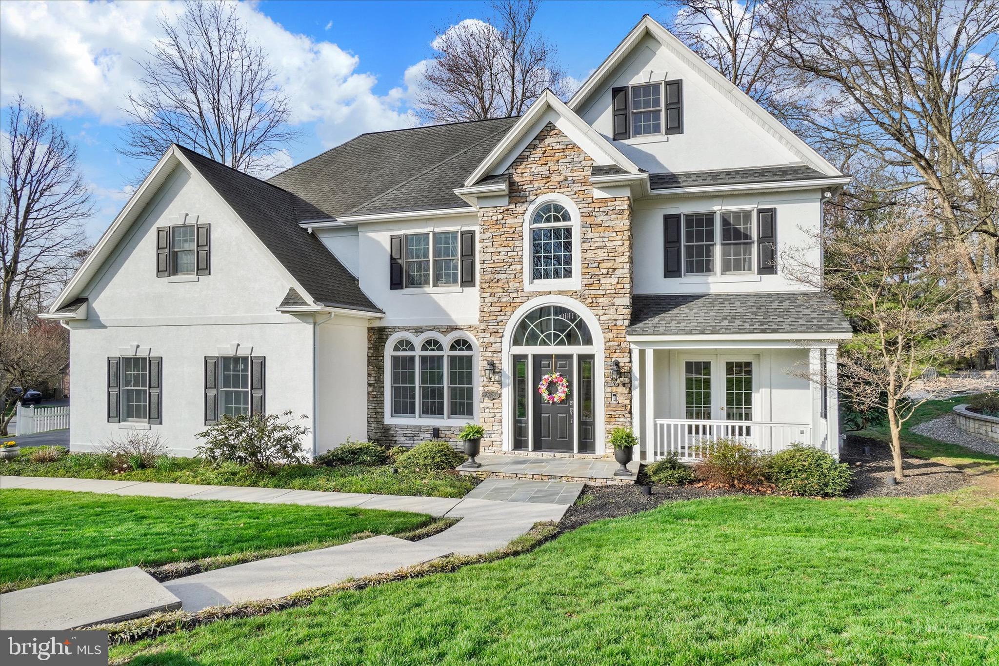 SENTRY WOODS - Residential